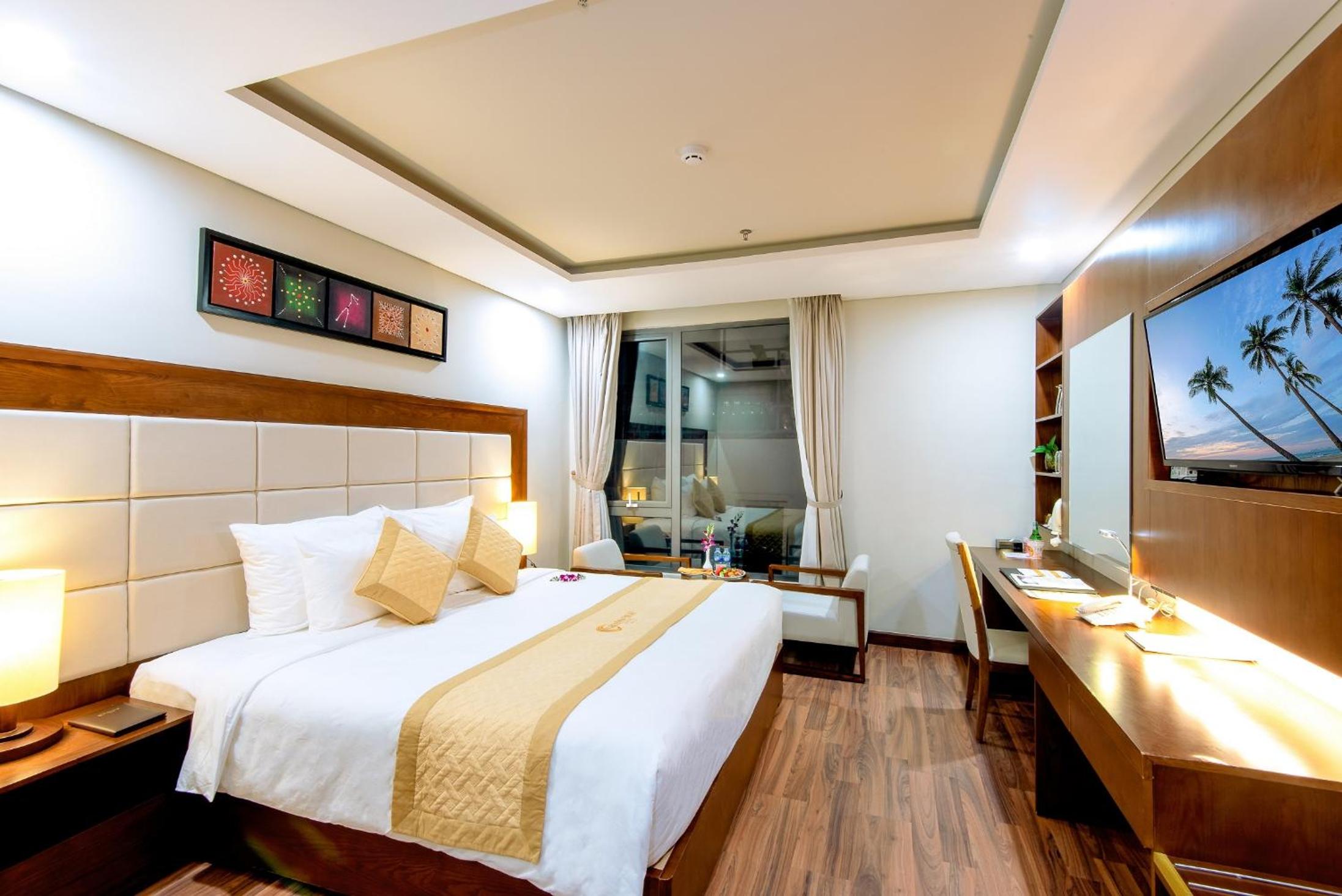 Superior Double Room with Window