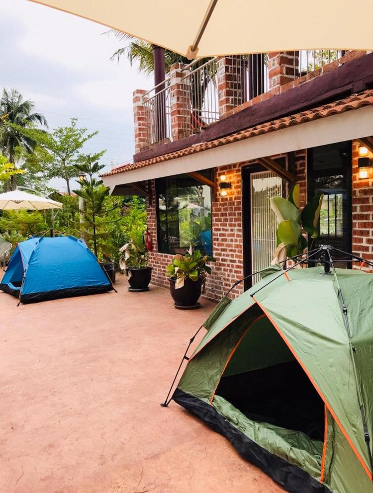 Tent - Photo 1