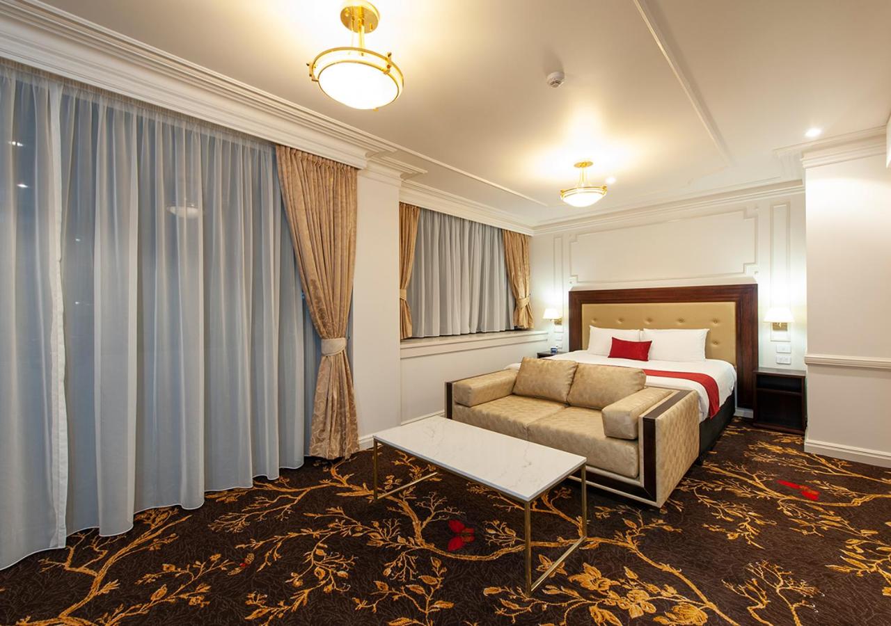 Luxury King Suite with Spa Bath and Balcony