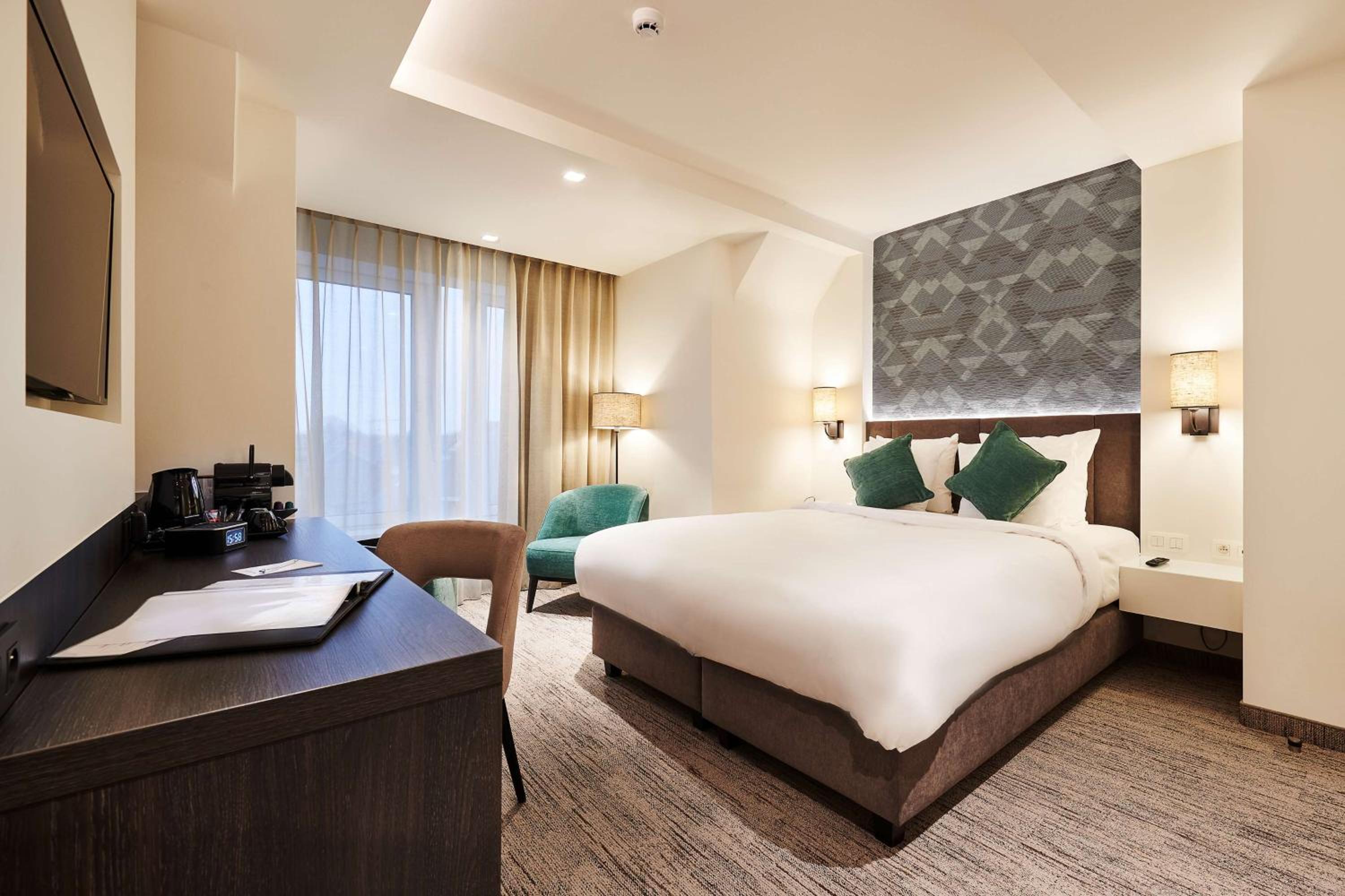 Economy Queen Room photo 3