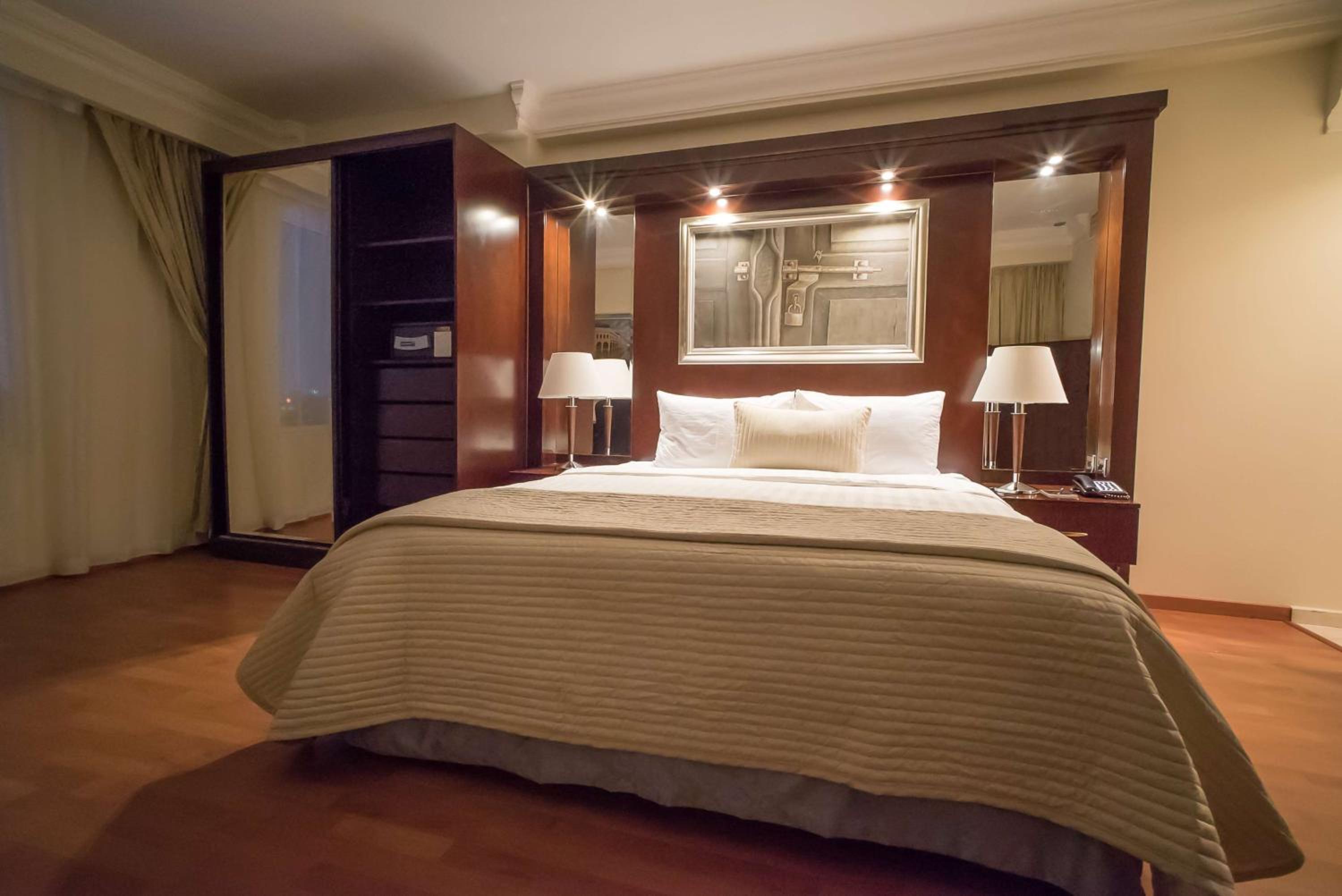 Diplomatic Suite photo 1