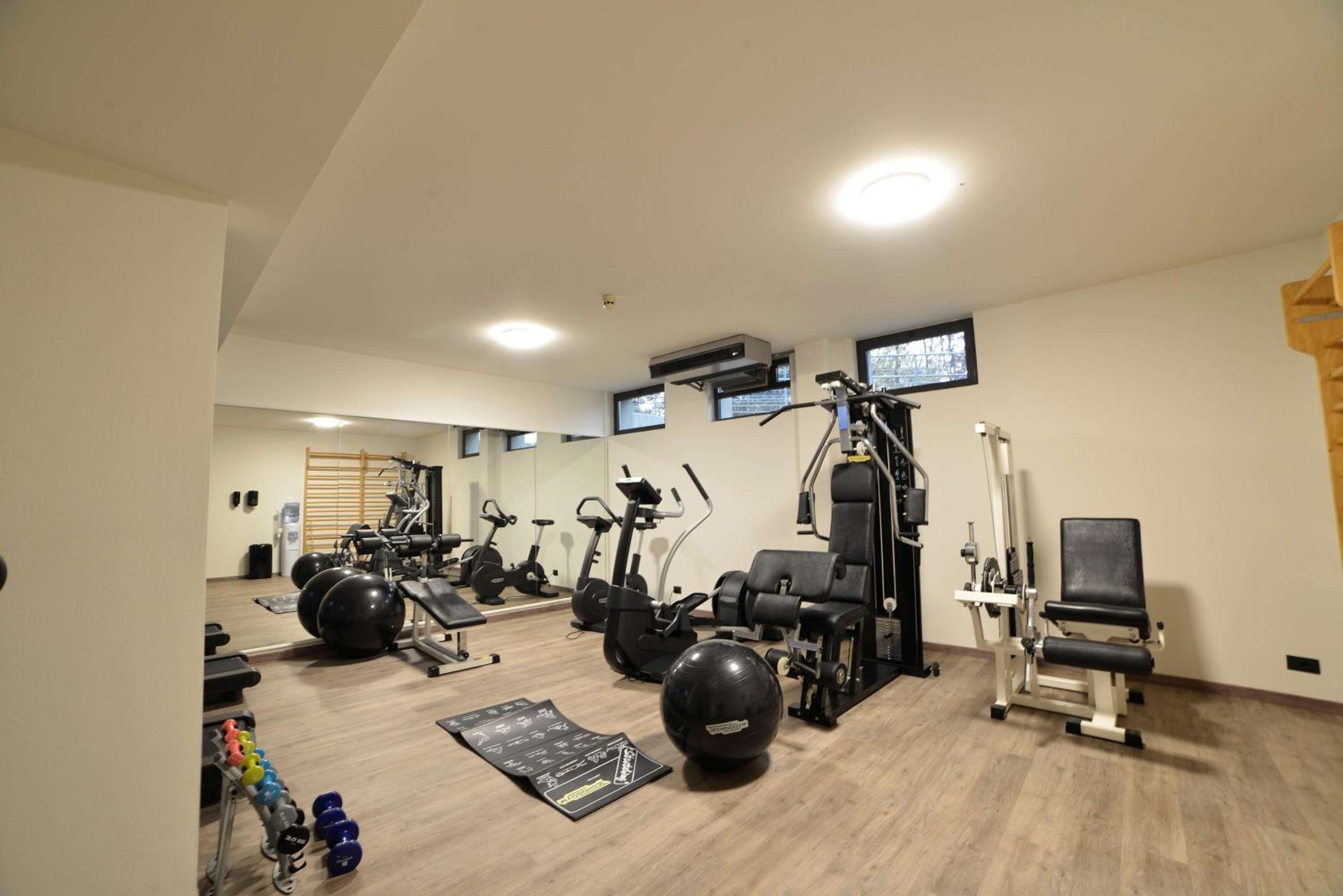 Standard King Room - Photo 3