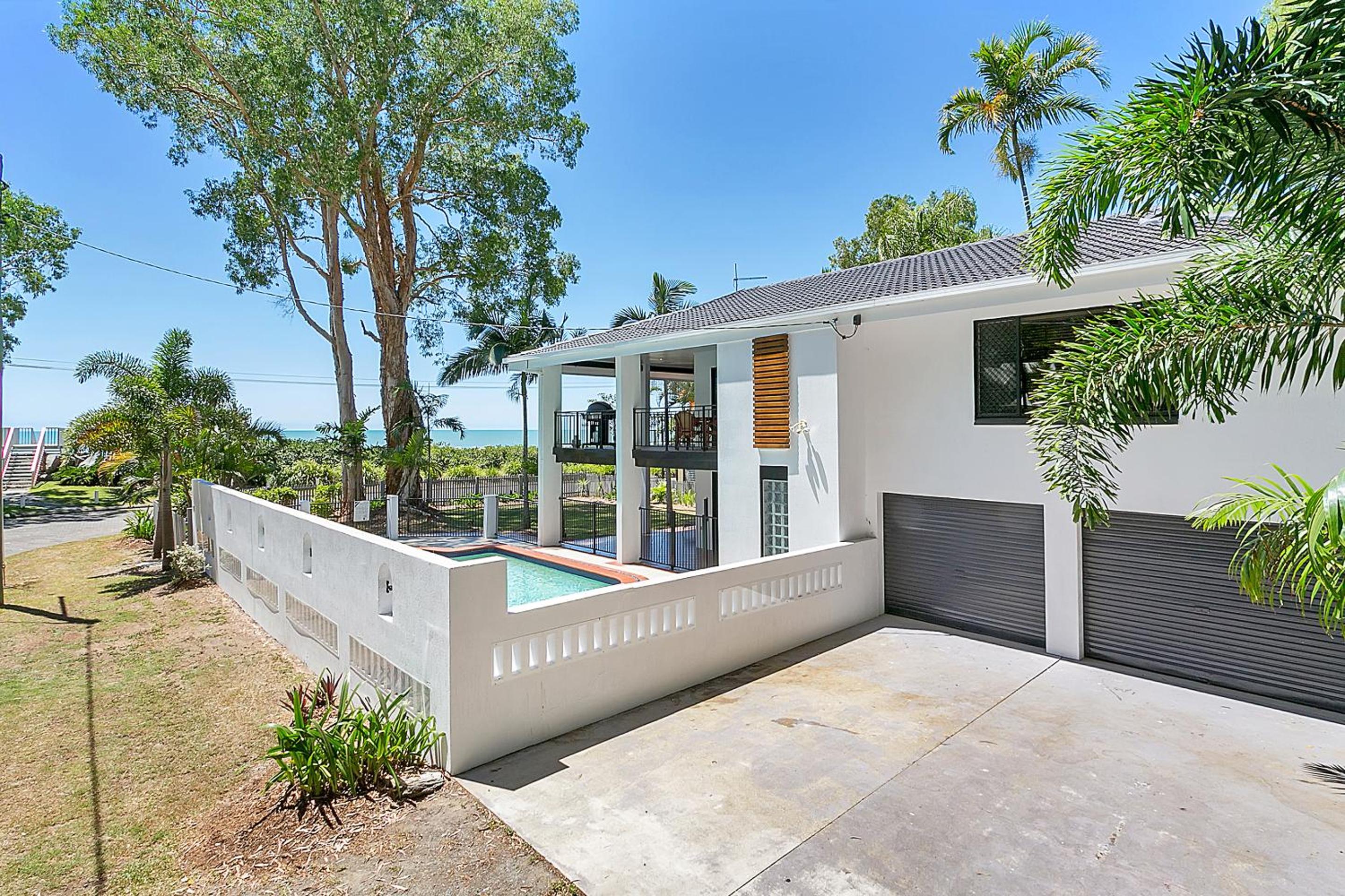 Four-Bedroom House photo 3