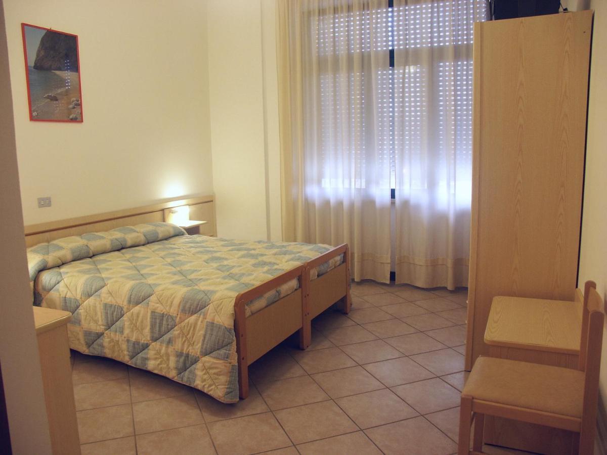 Double or Twin Room without Balcony