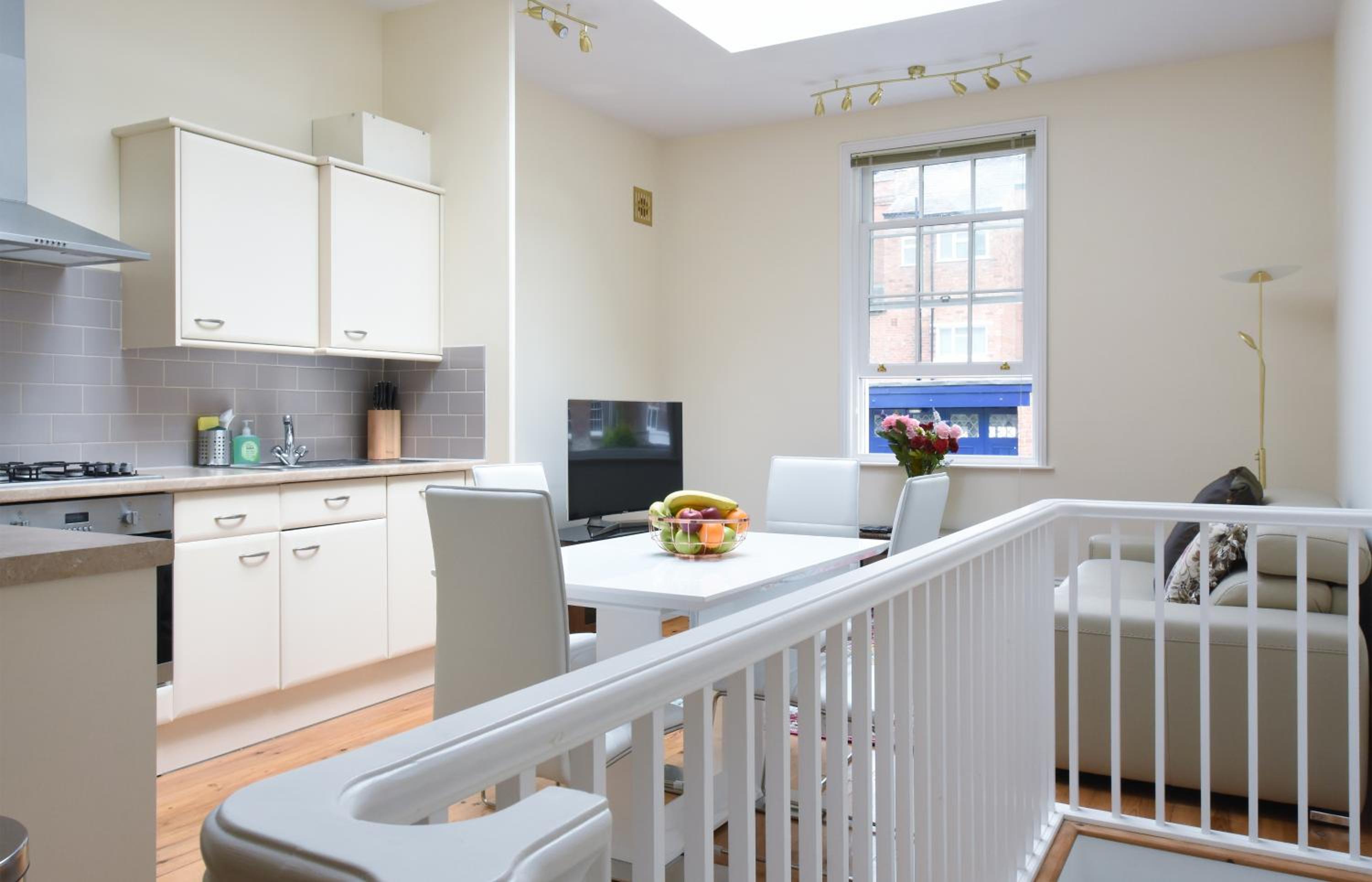 Duplex Apartment - Photo 12