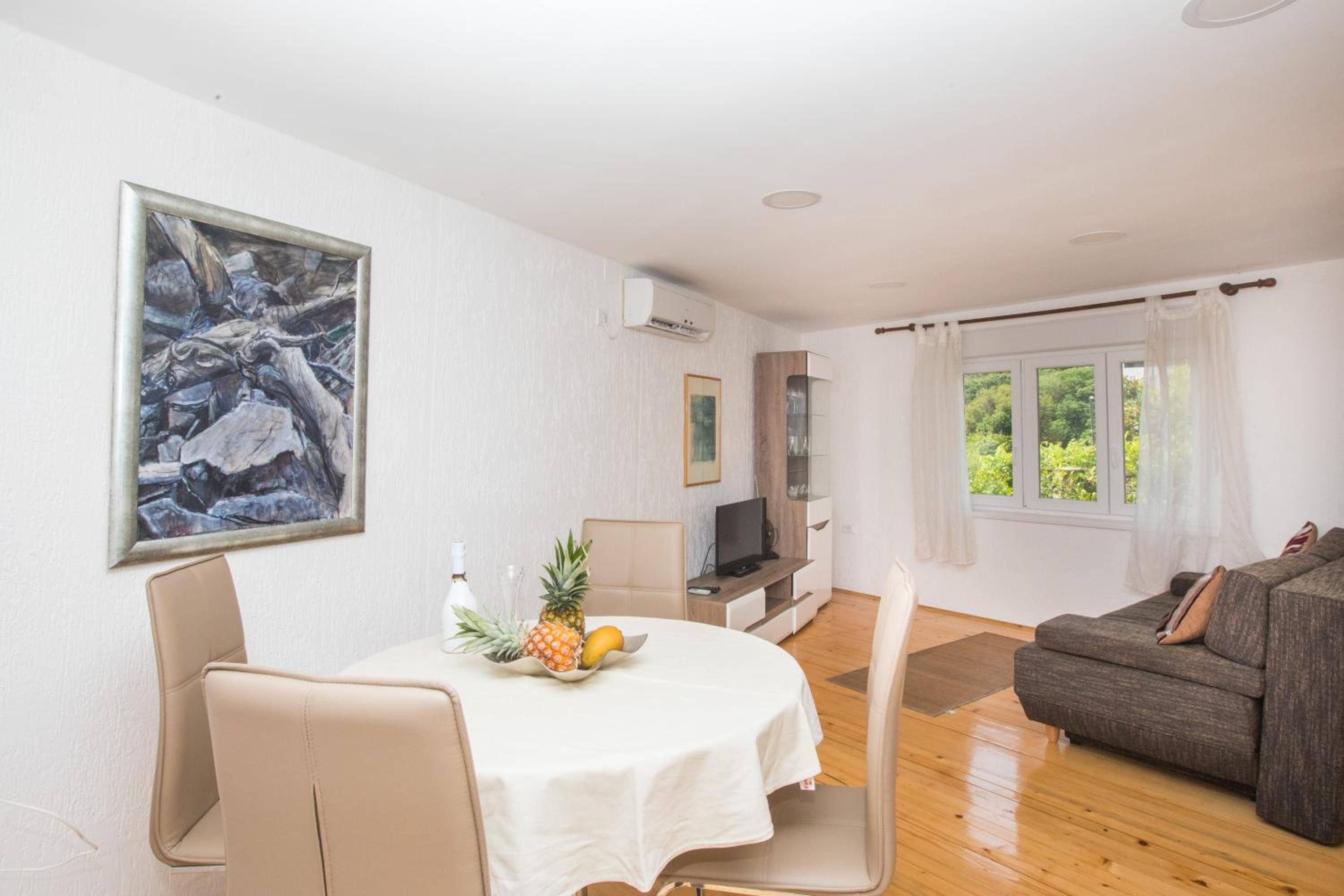 Apartment with Terrace
