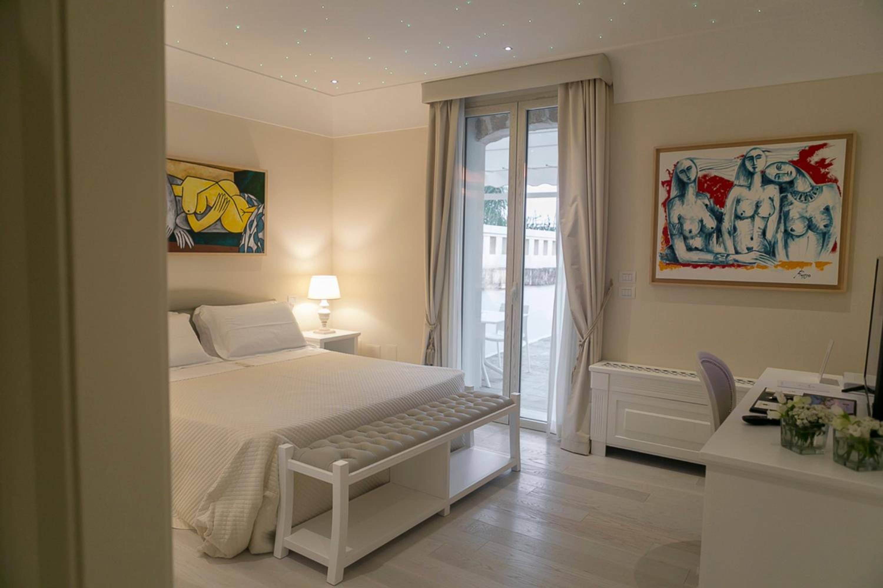 Deluxe Double Room with Terrace and Private Hot Tub - Photo 2