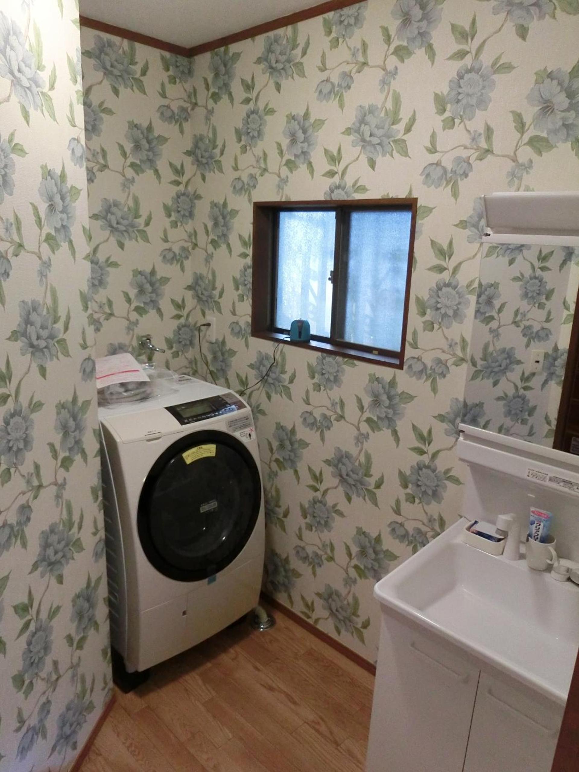 Family Room with Private Bathroom photo 3