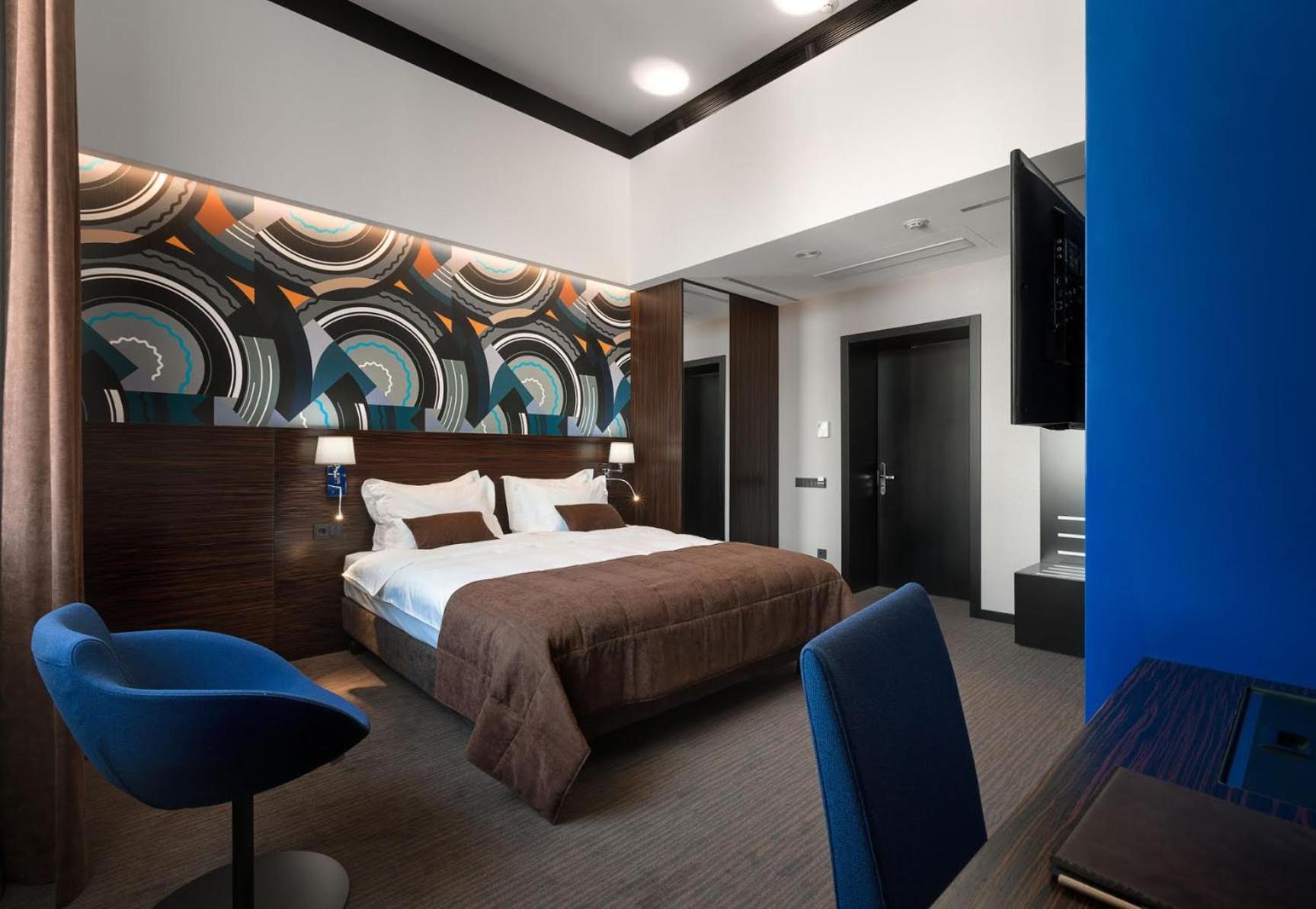 Superior King Room
