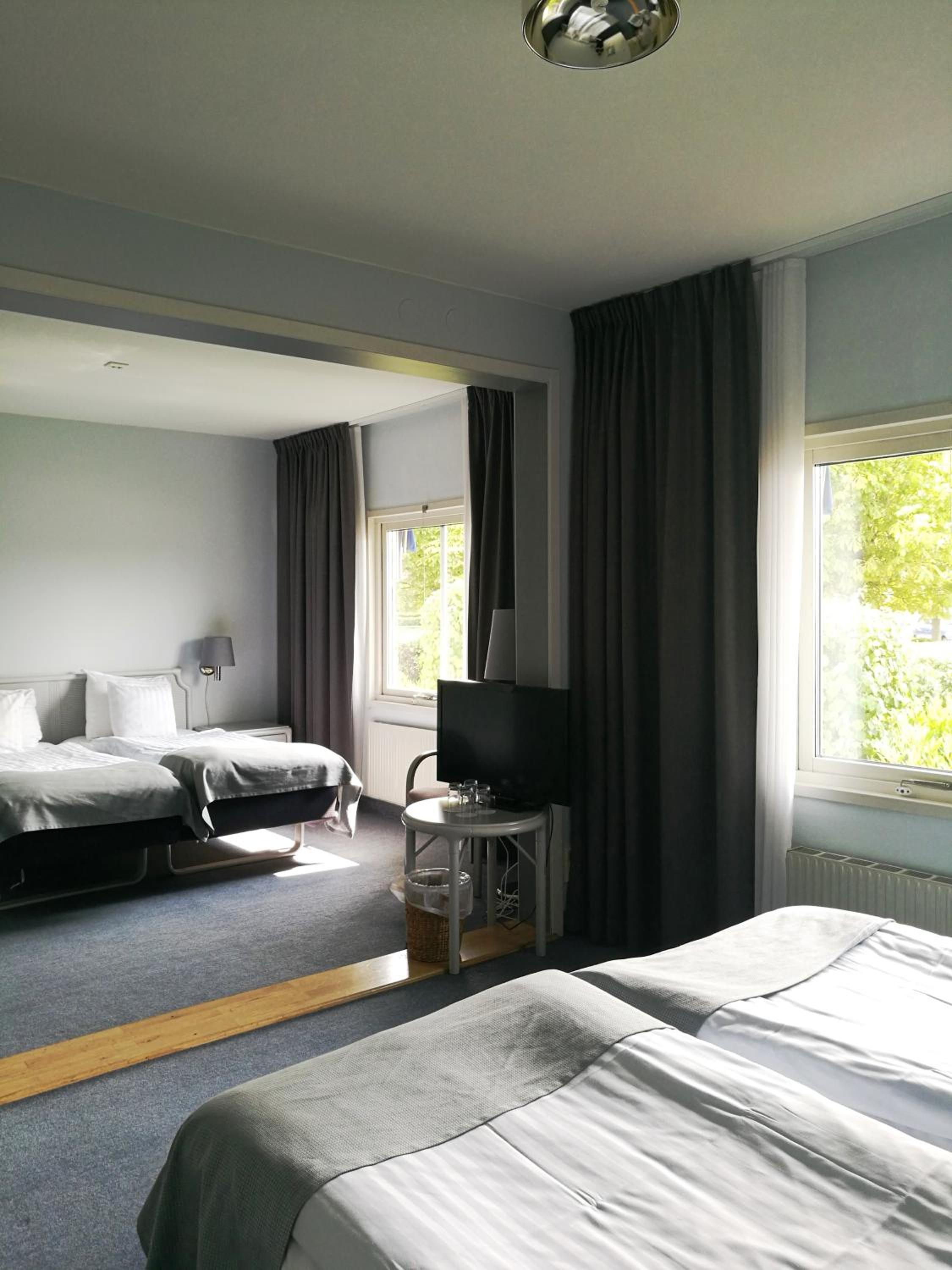 Quadruple Room - Photo 7