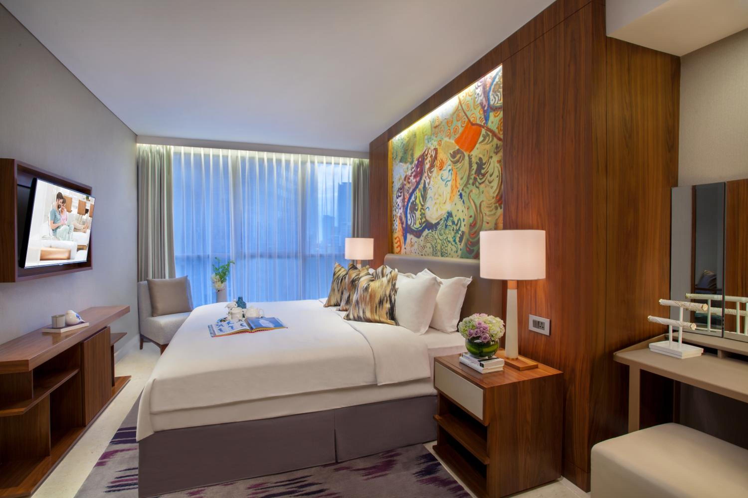 One-Bedroom Premier - Photo 1