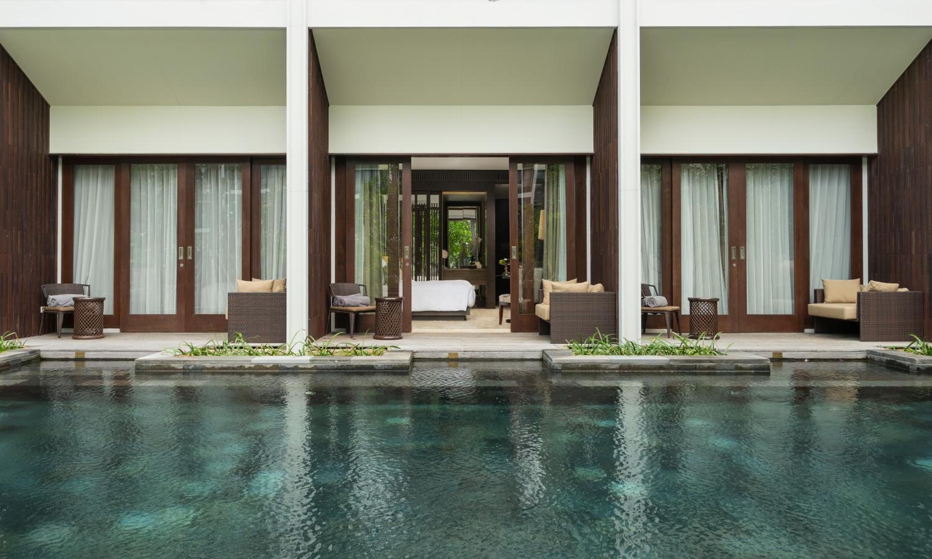 Premiere Room with Lagoon Access