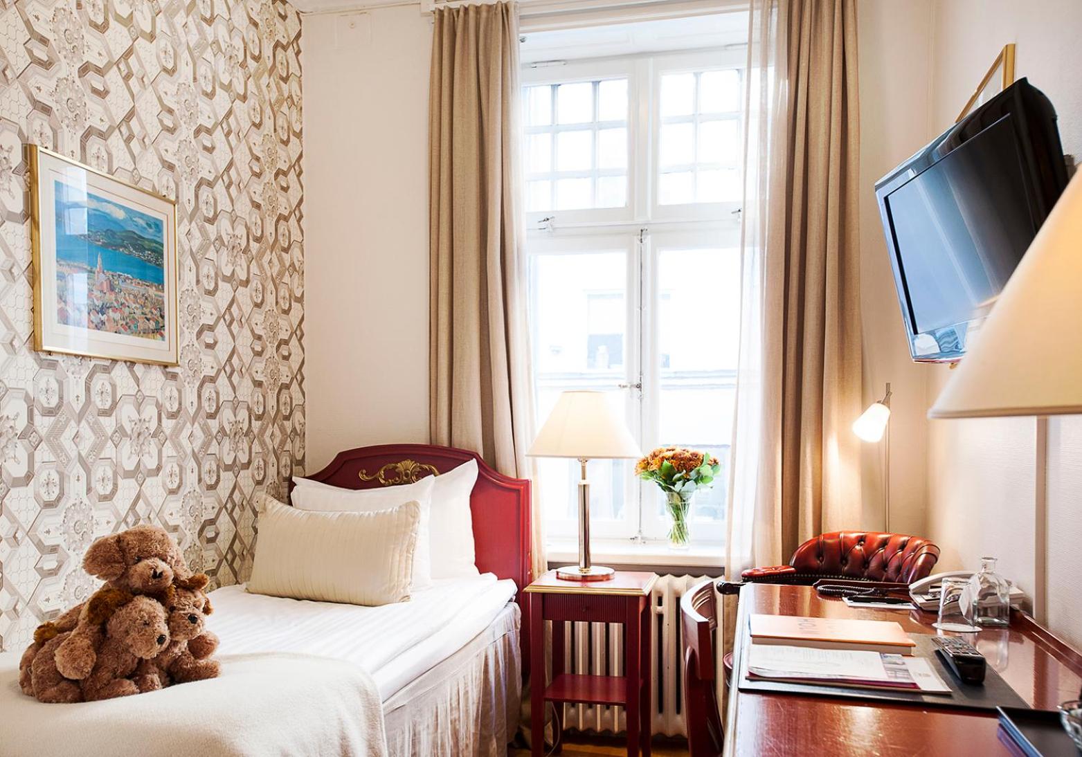Economy Single Room thumbnail 5