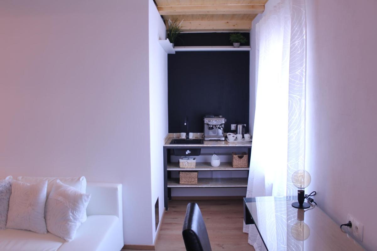 Deluxe Apartment - Photo 1