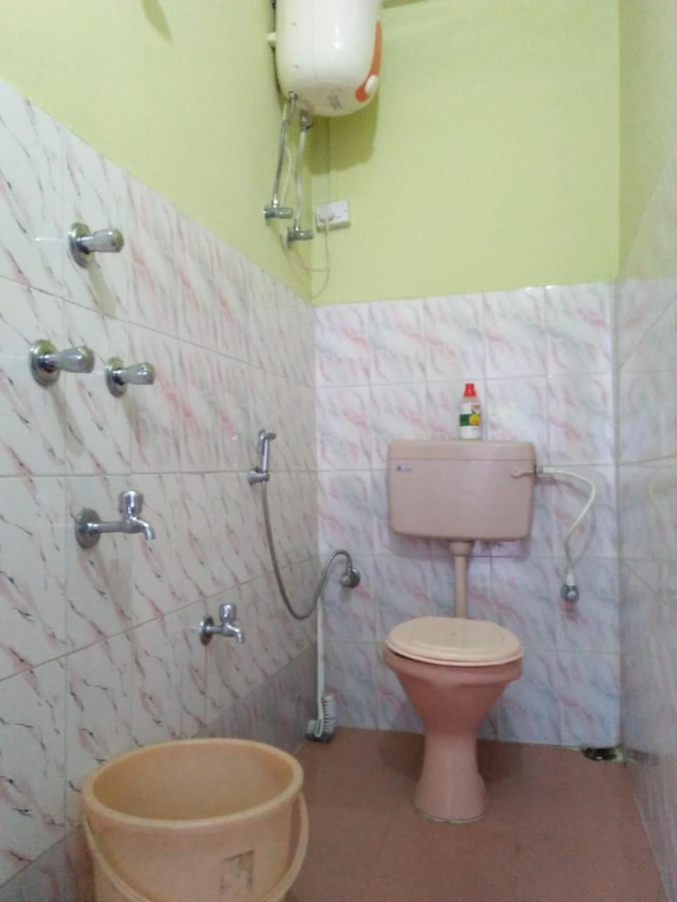 Double Room With Private Bathroom photo 2