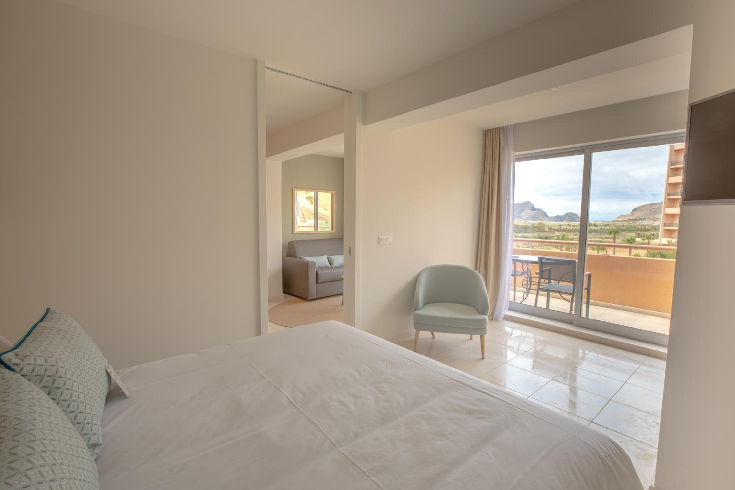 Two-Bedroom Apartment with Sea View photo 3