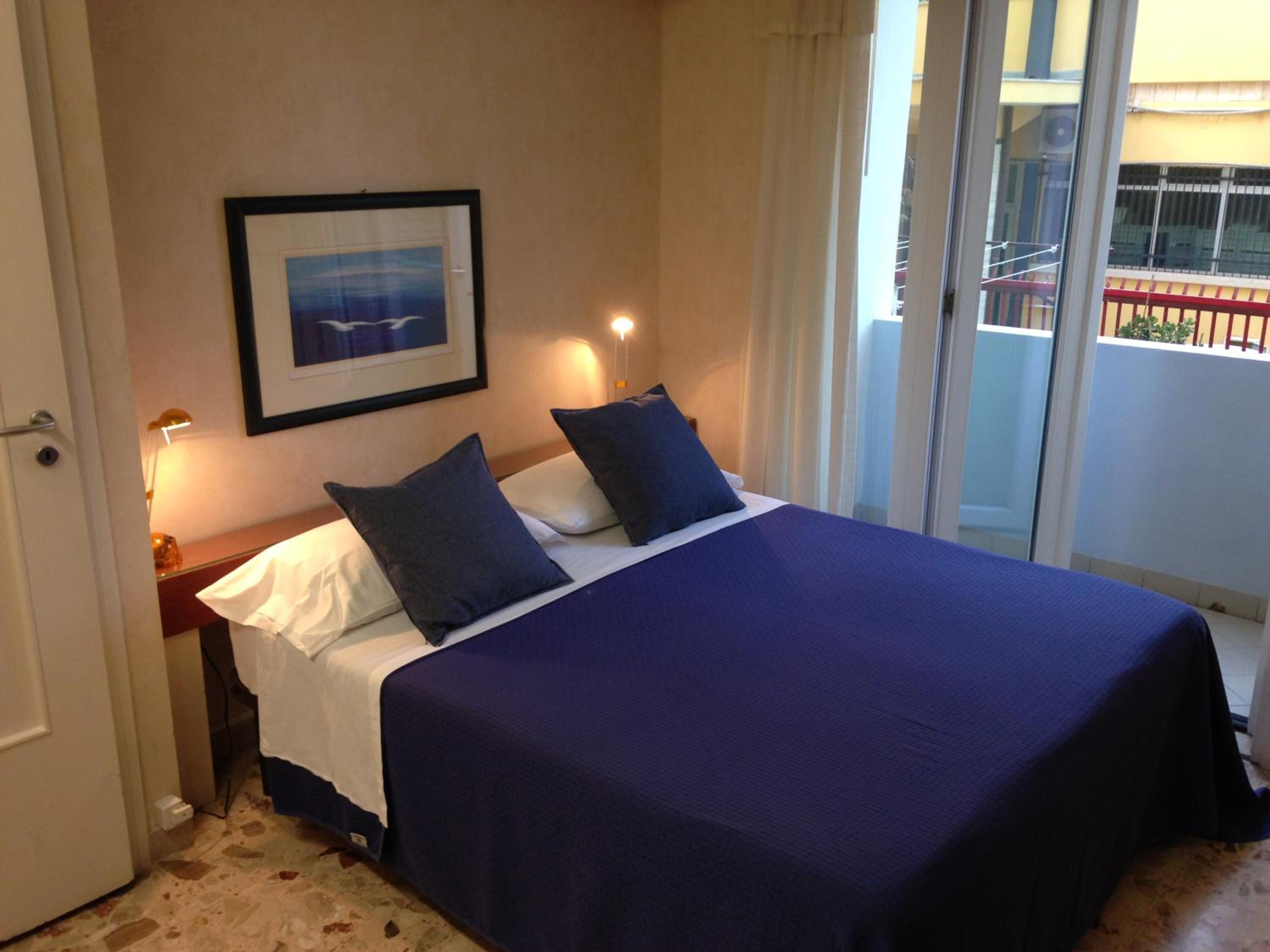 Double or Twin Room - Disability Access - Photo 1