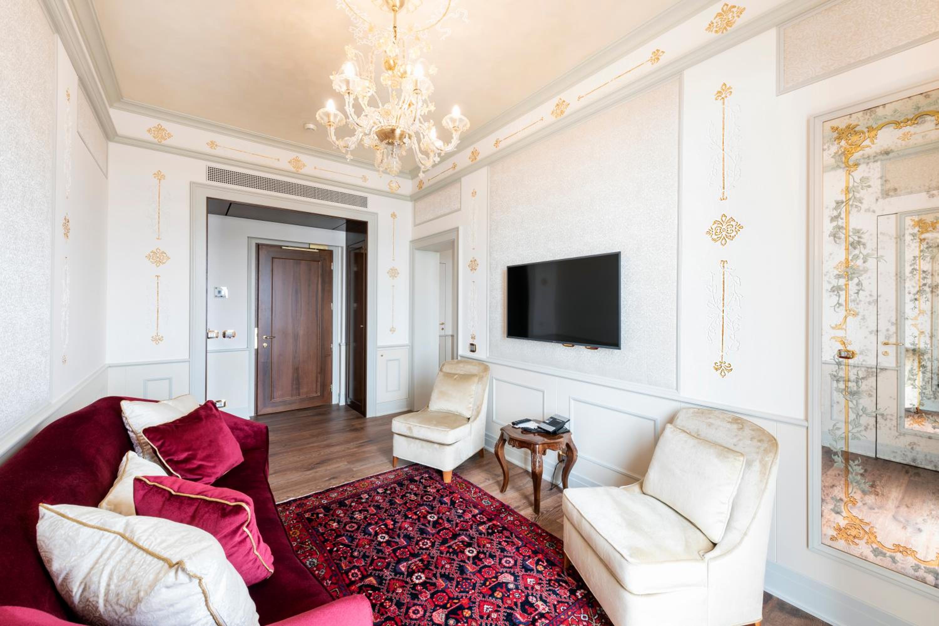 Suite with Grand Canal View photo 2