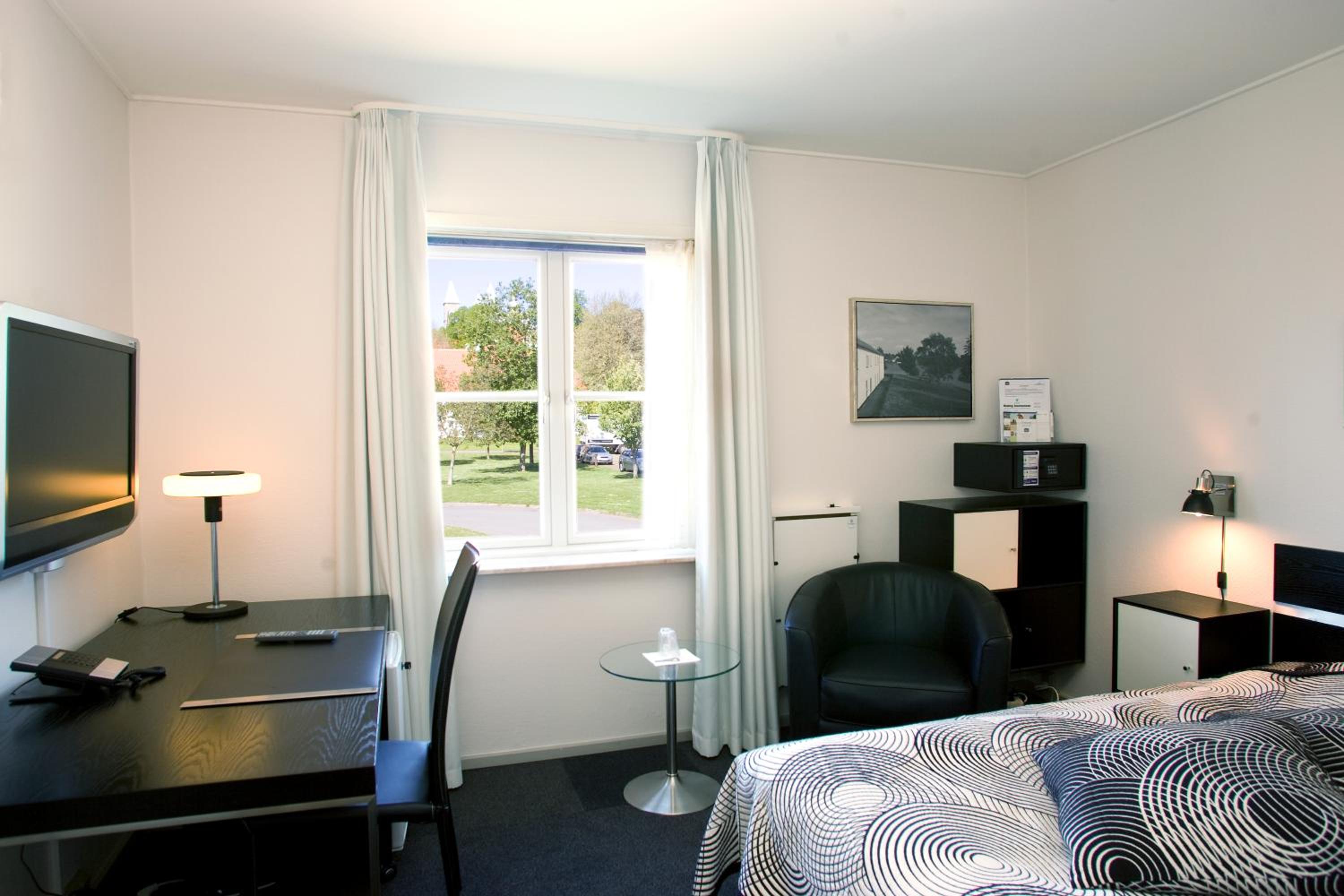 Business Double Room - Photo 4