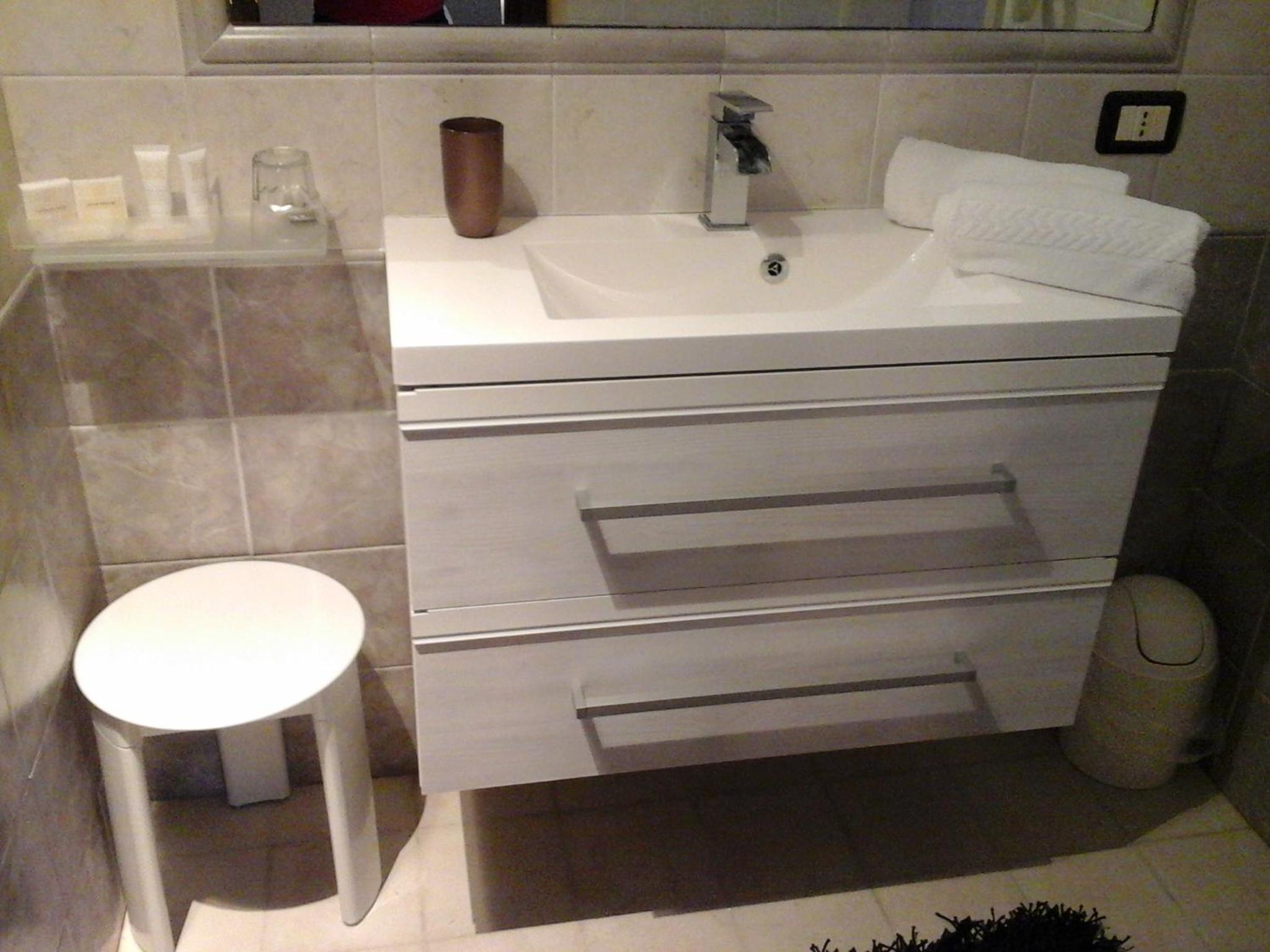 Classic Double Room - Photo 3