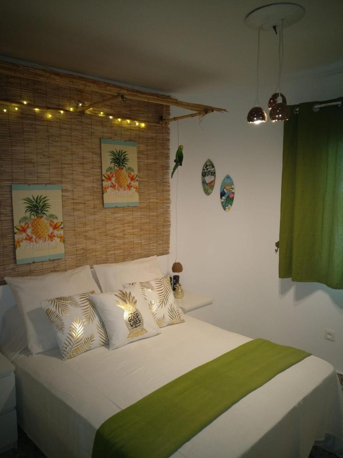 Double Room with Shared Bathroom photo 3