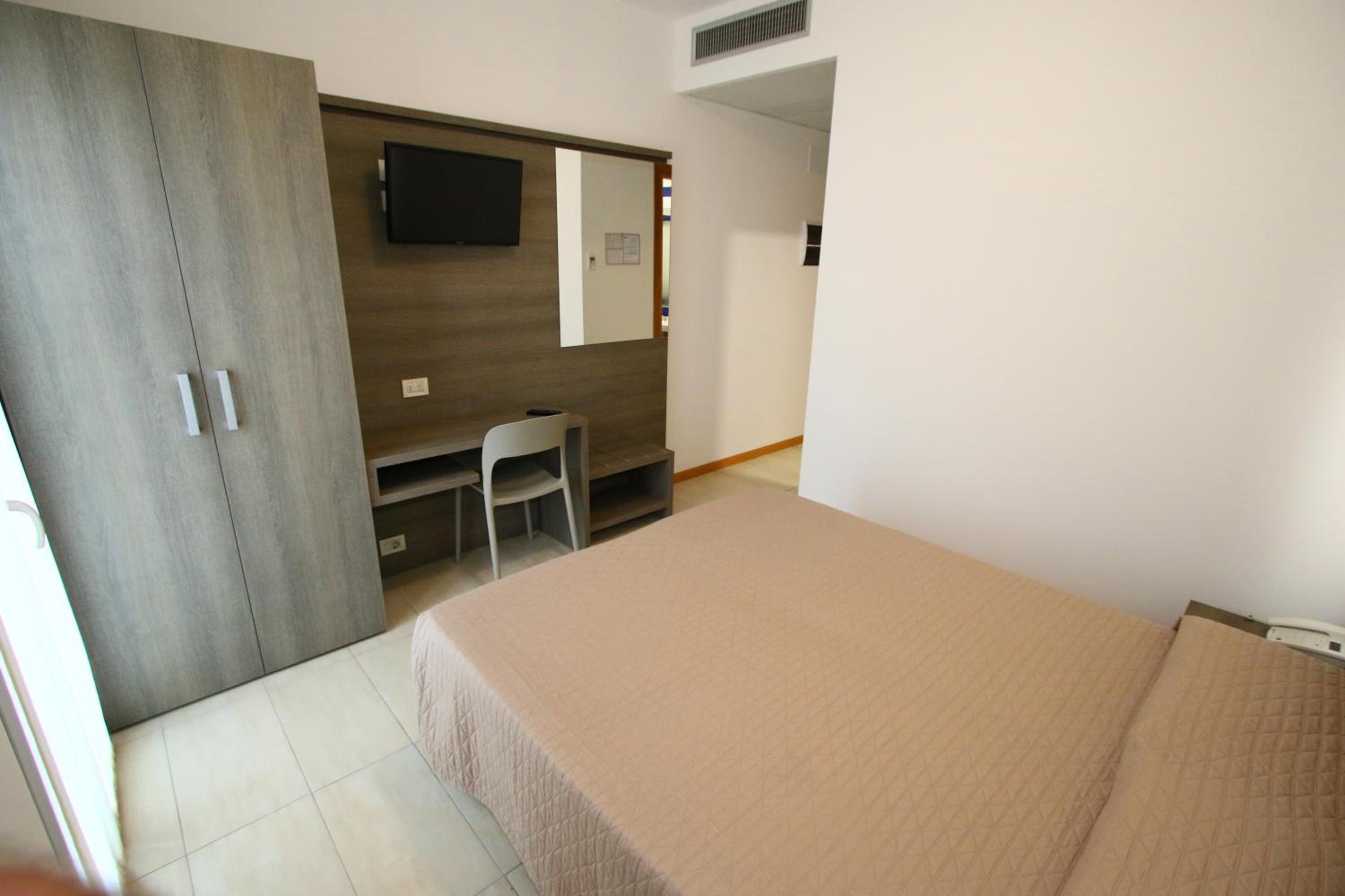 Superior Double Room photo 2