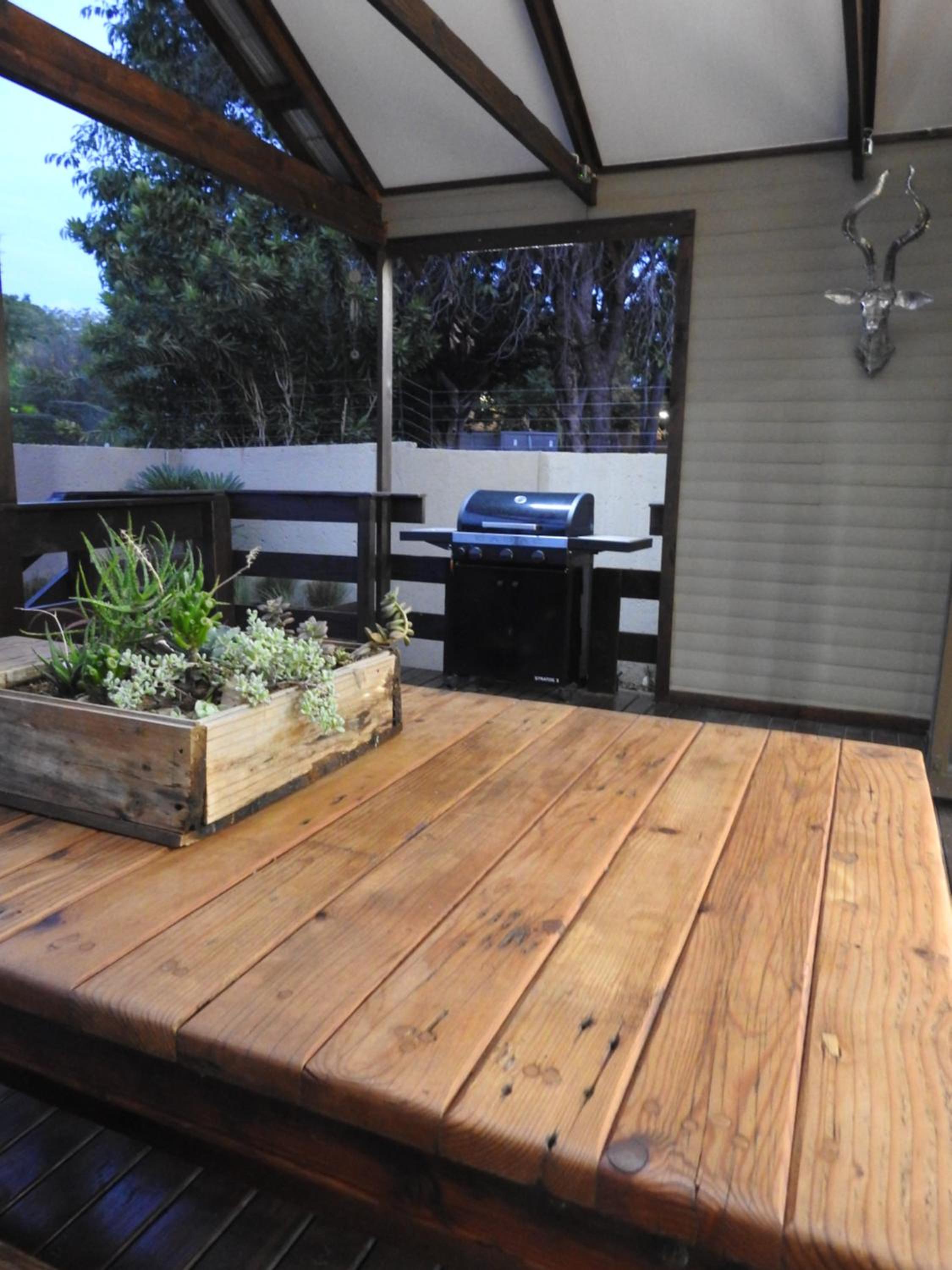 Two-Bedroom Cottage - Photo 8
