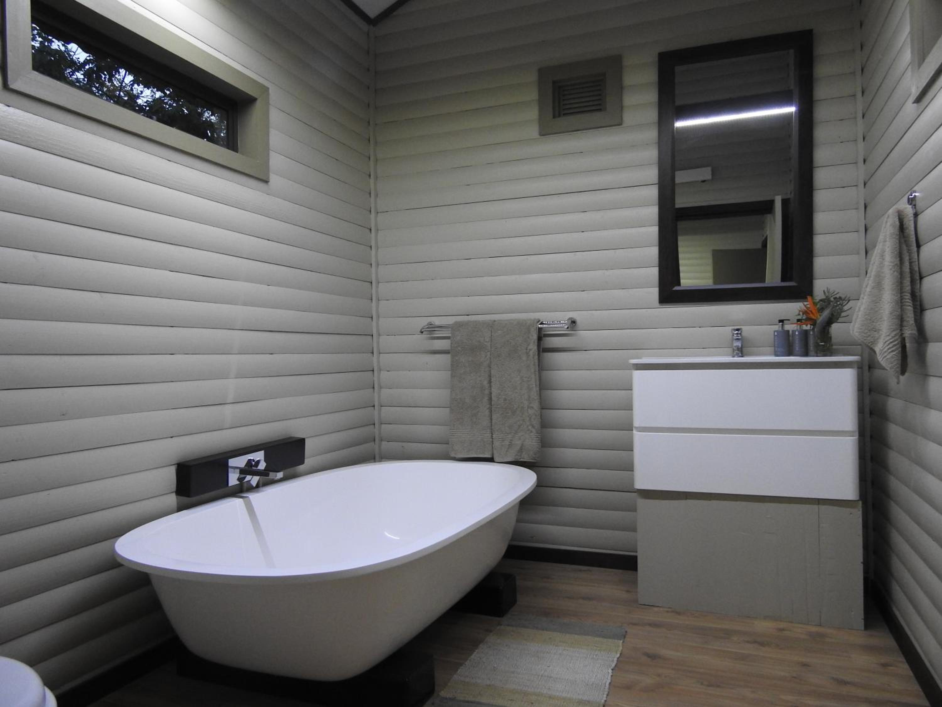 Two-Bedroom Cottage - Photo 16