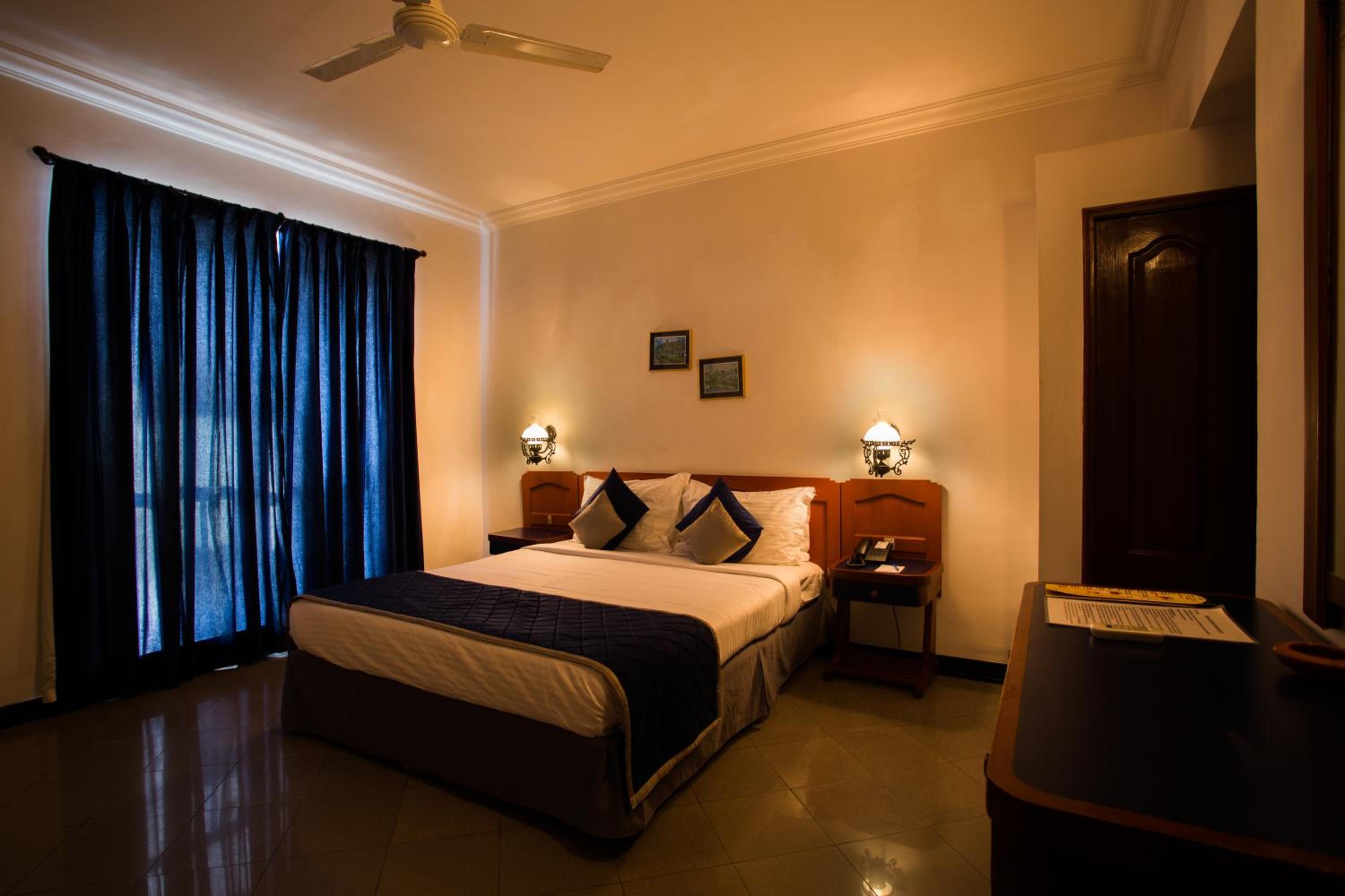 Suite - Photo 8