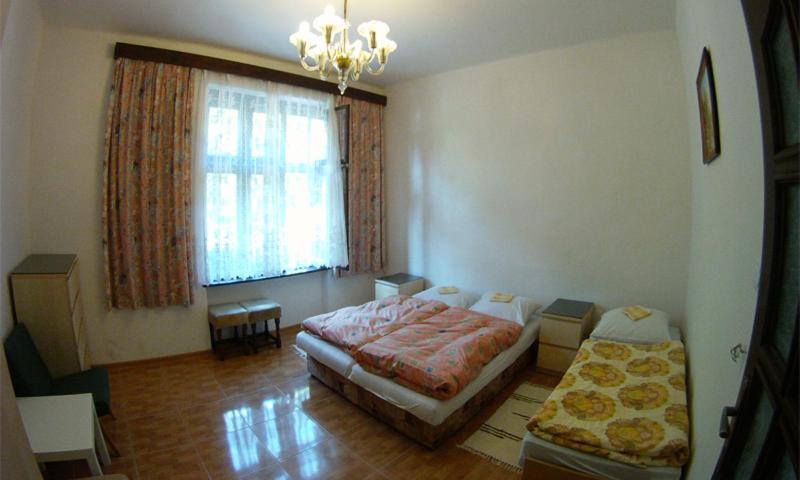 Apartment photo 2