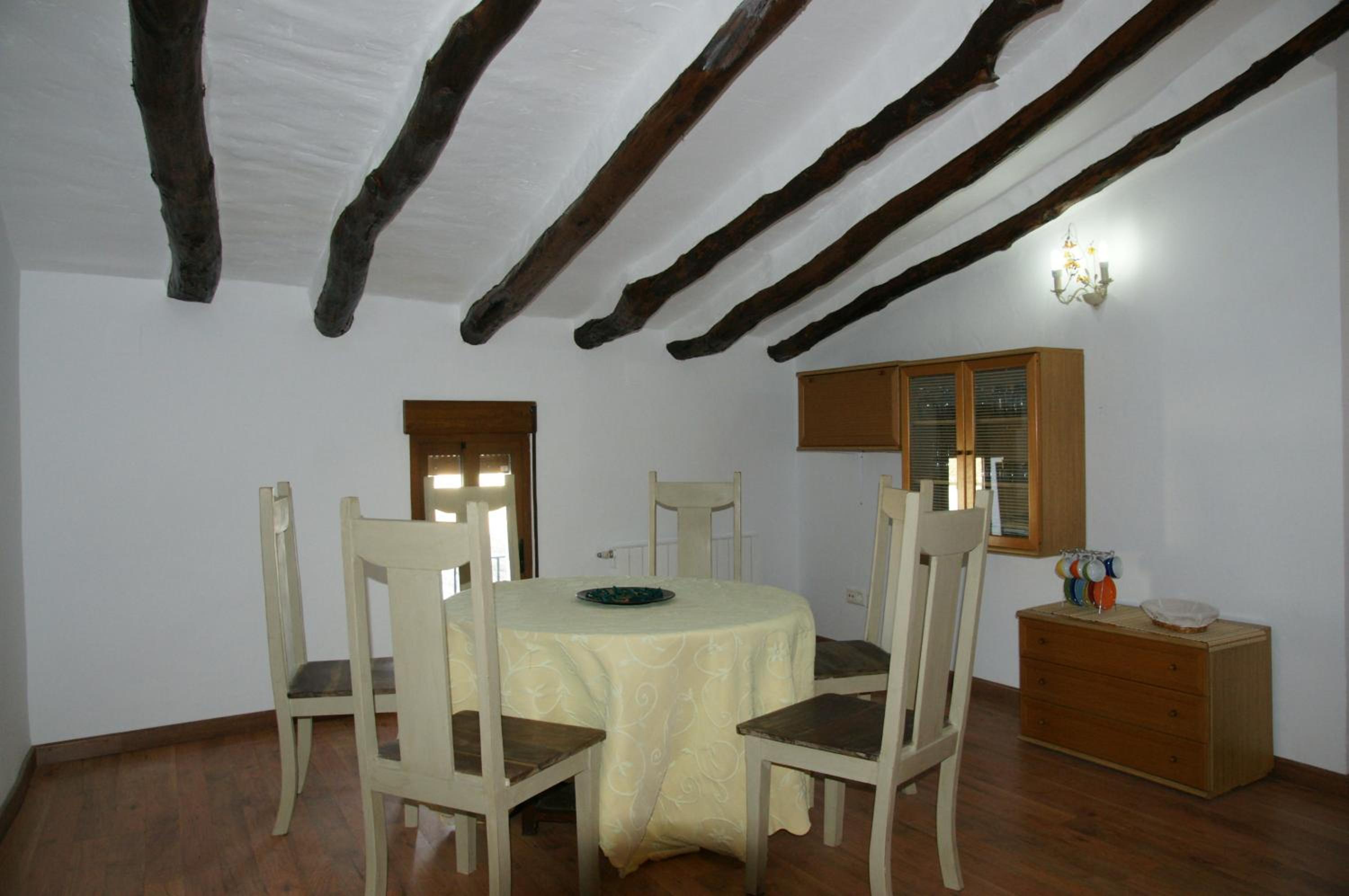 Loft - Photo 2