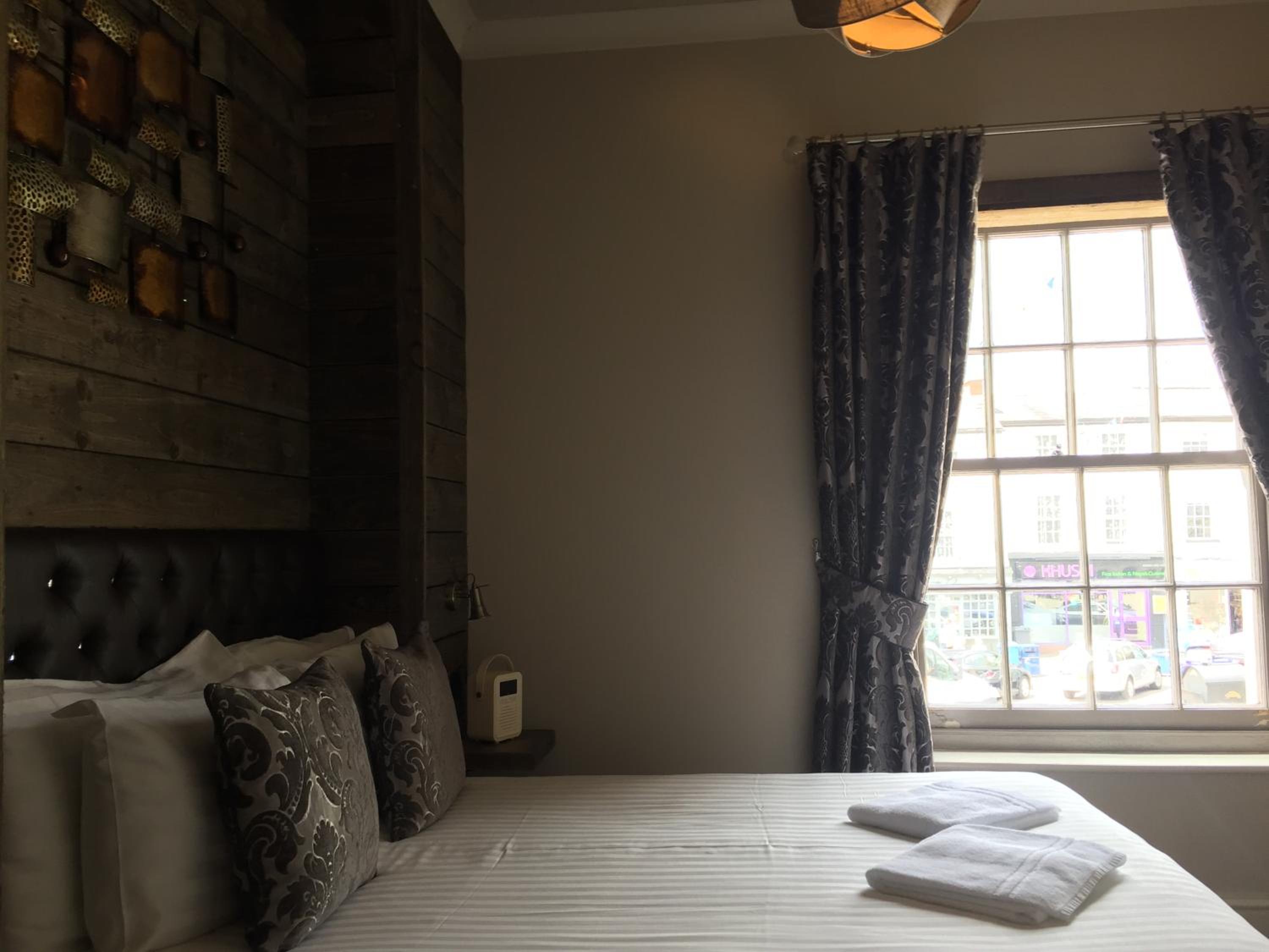 Double Room - Photo 2