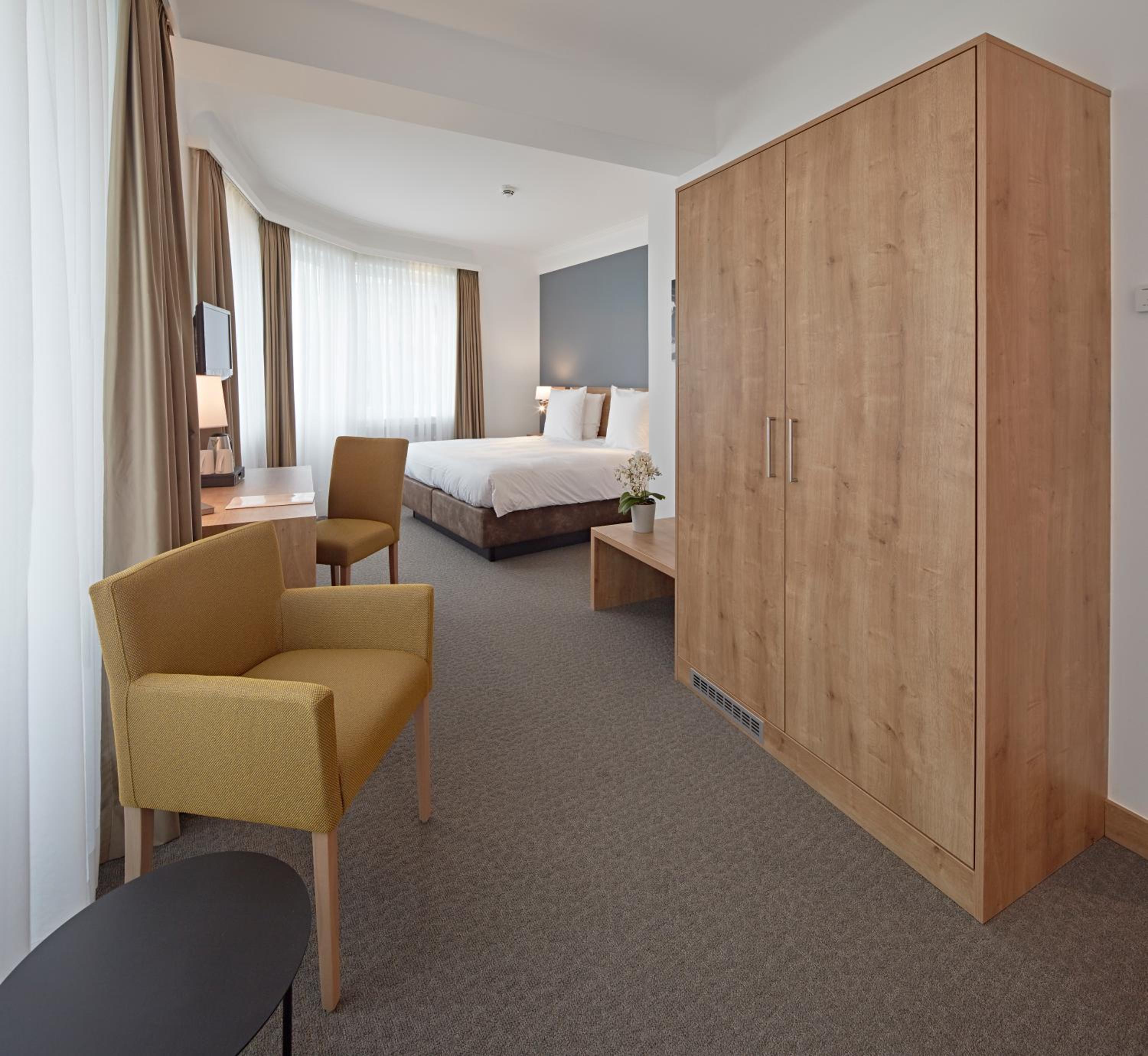 Superior King Room photo 3