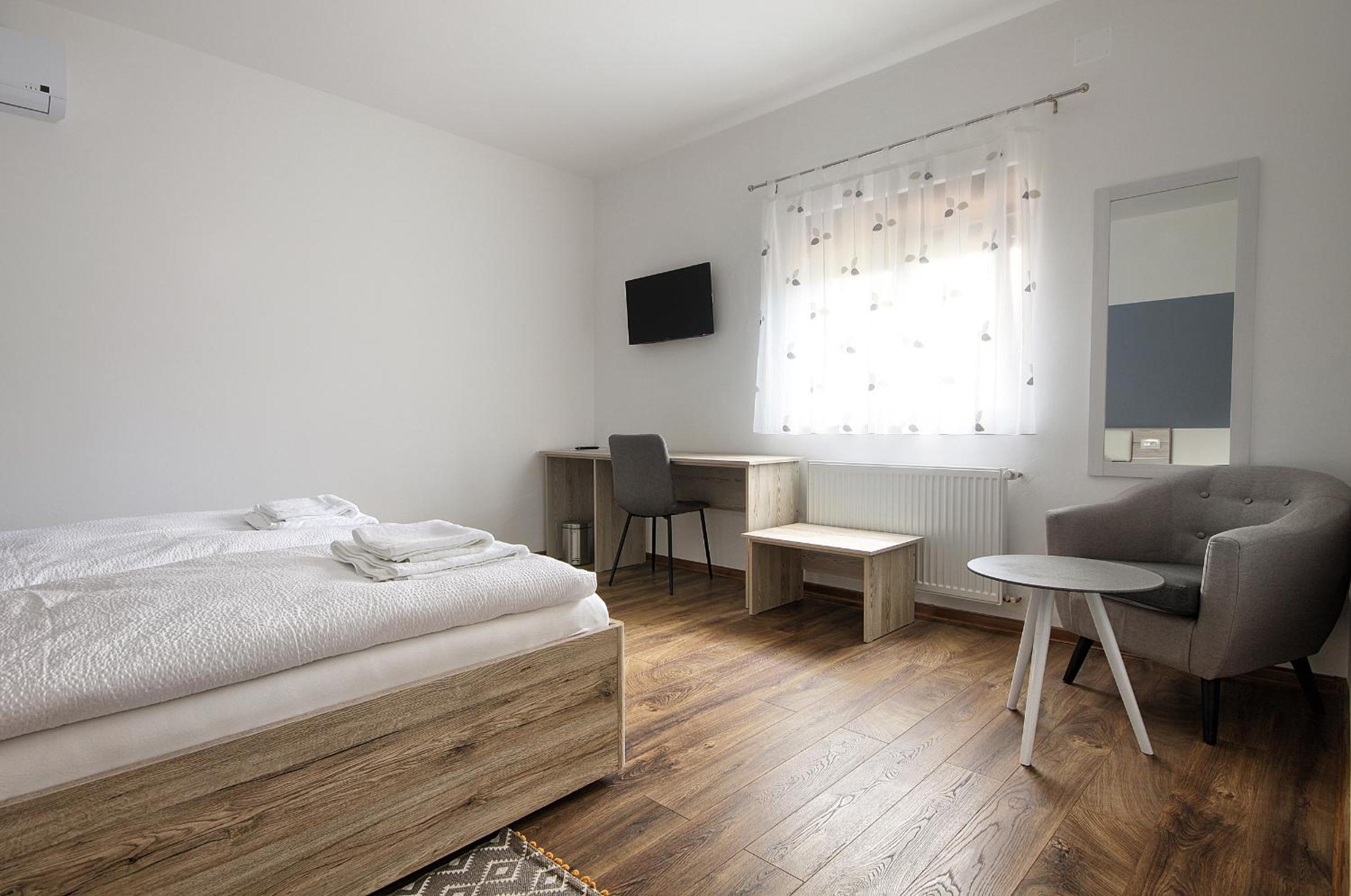 Deluxe Double Room photo 2