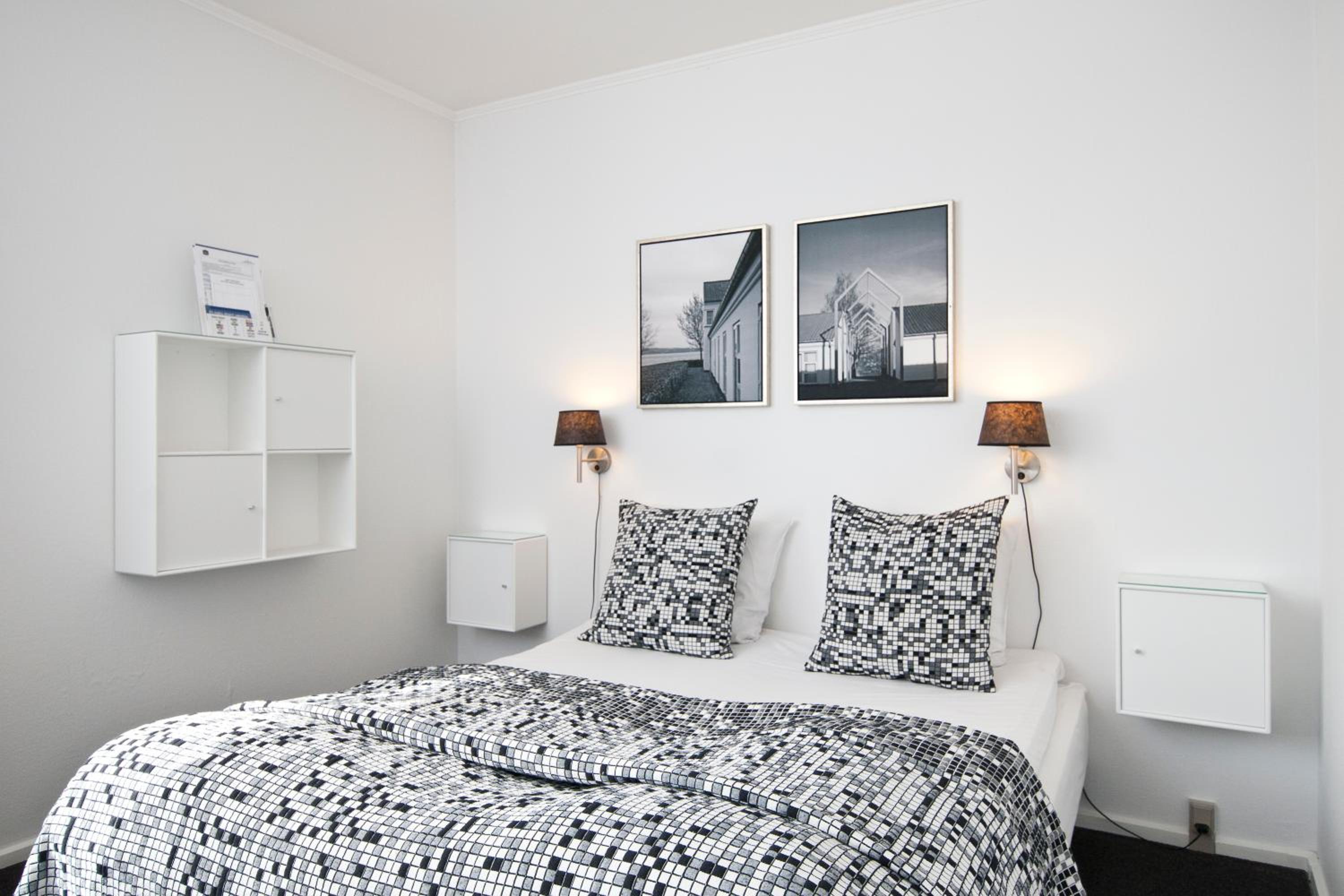 Standard Double Room - Photo 2
