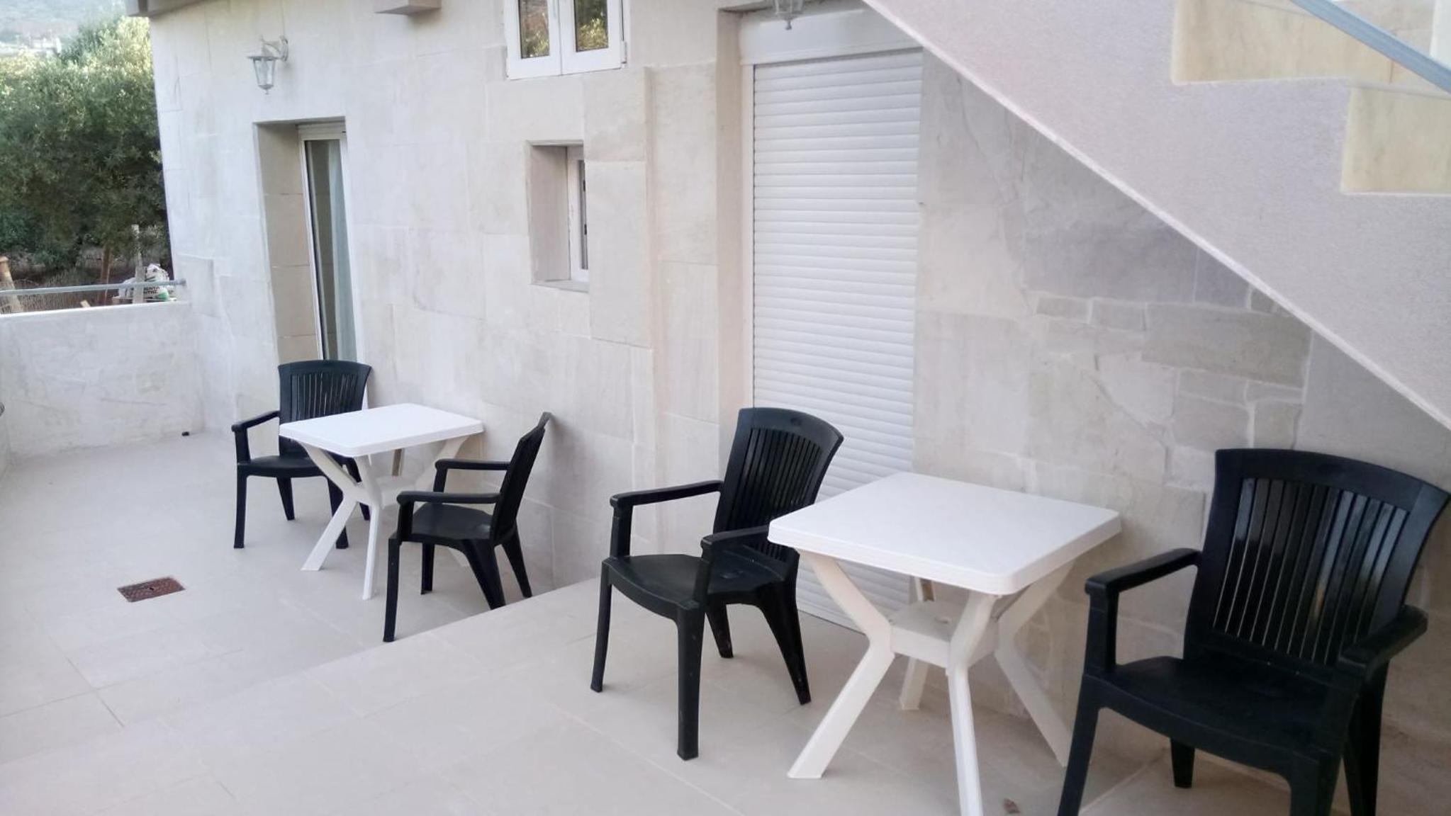Apartment - Split Level - Photo 12