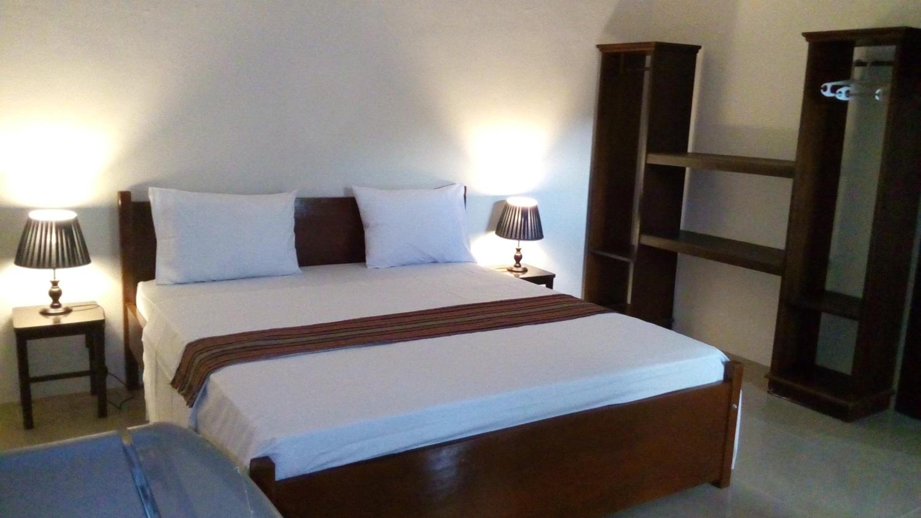 Deluxe King Suite