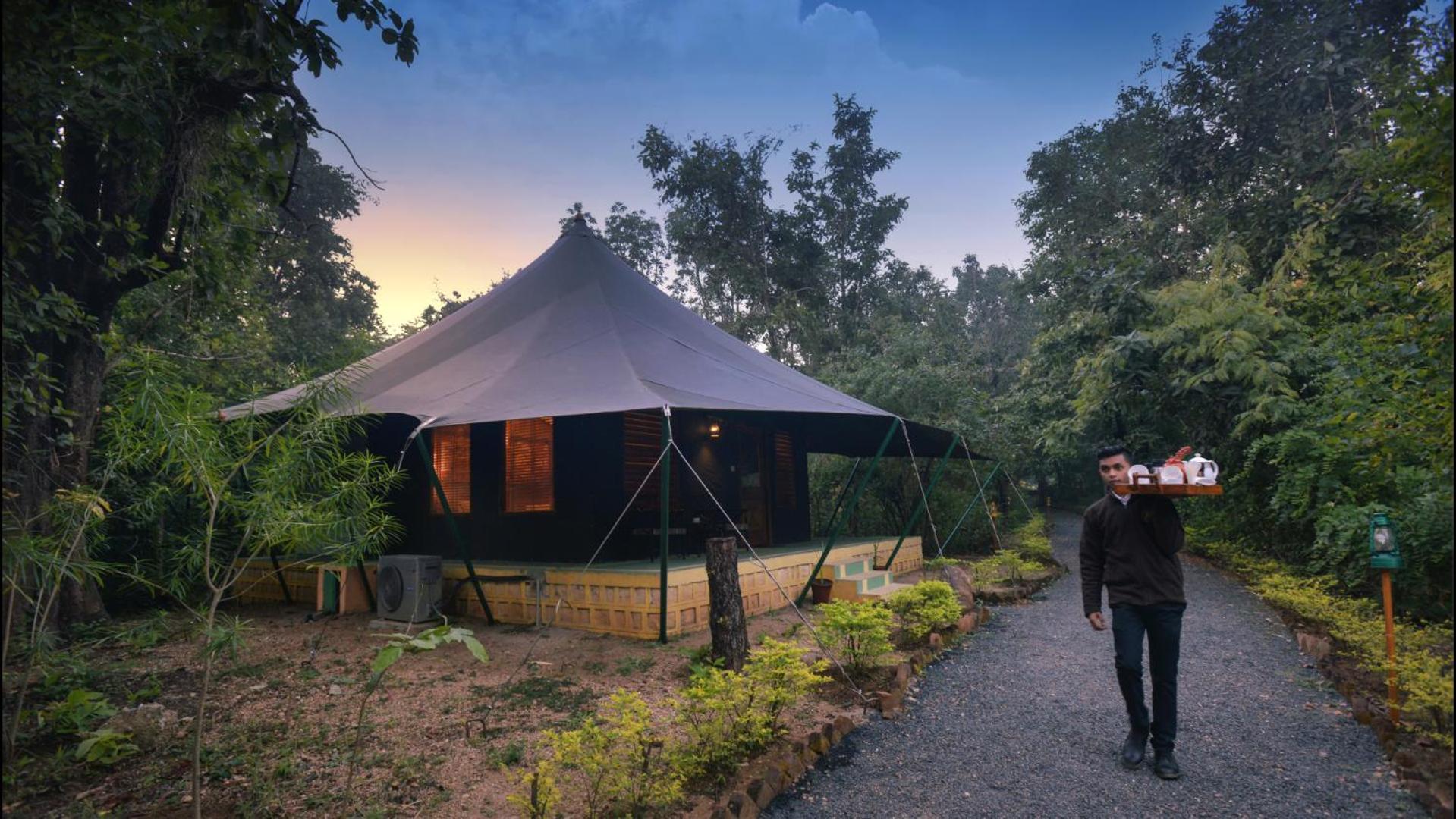 Luxury Swiss Tent photo 3