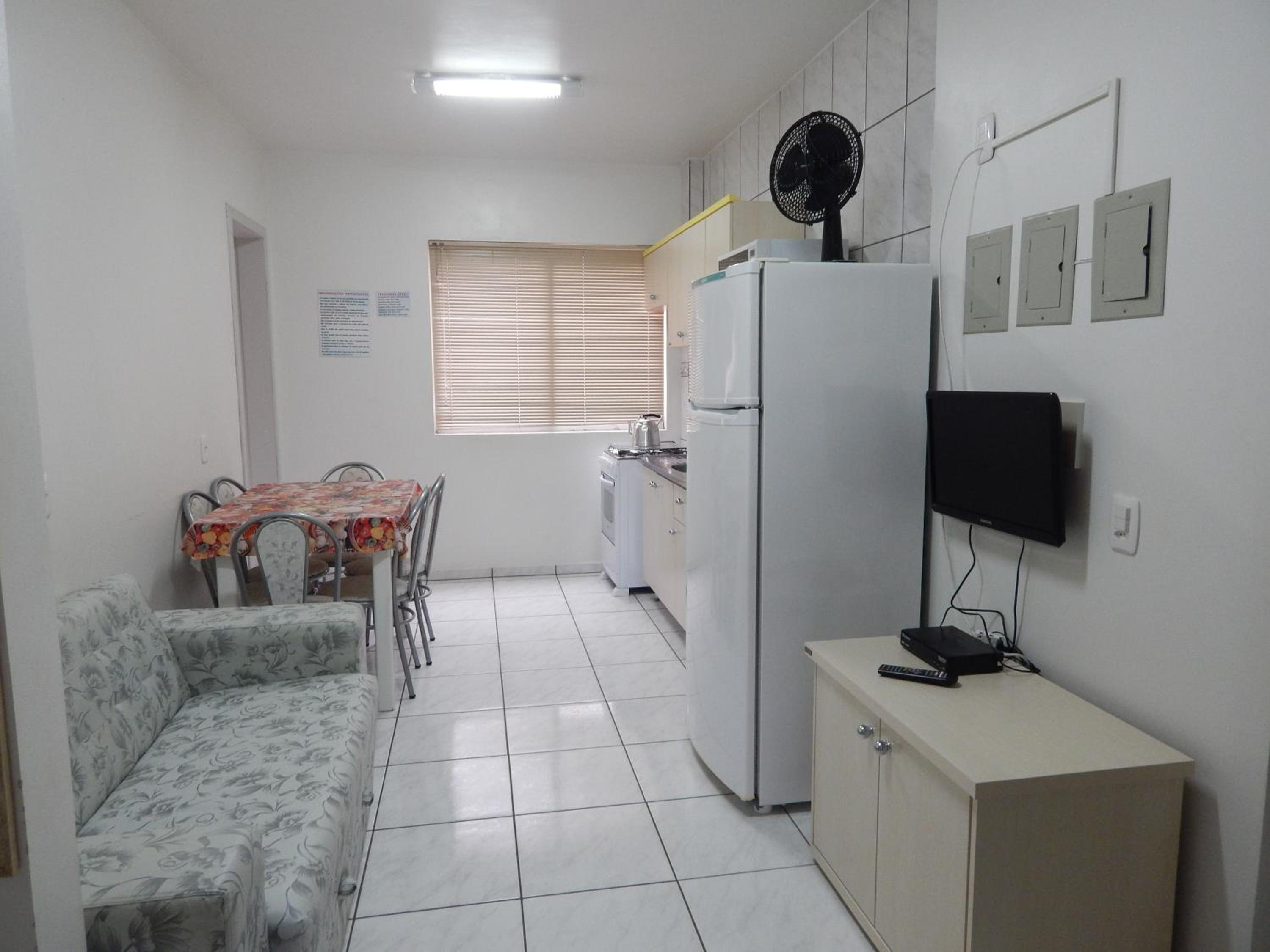 Two-Bedroom Apartment - Photo 3