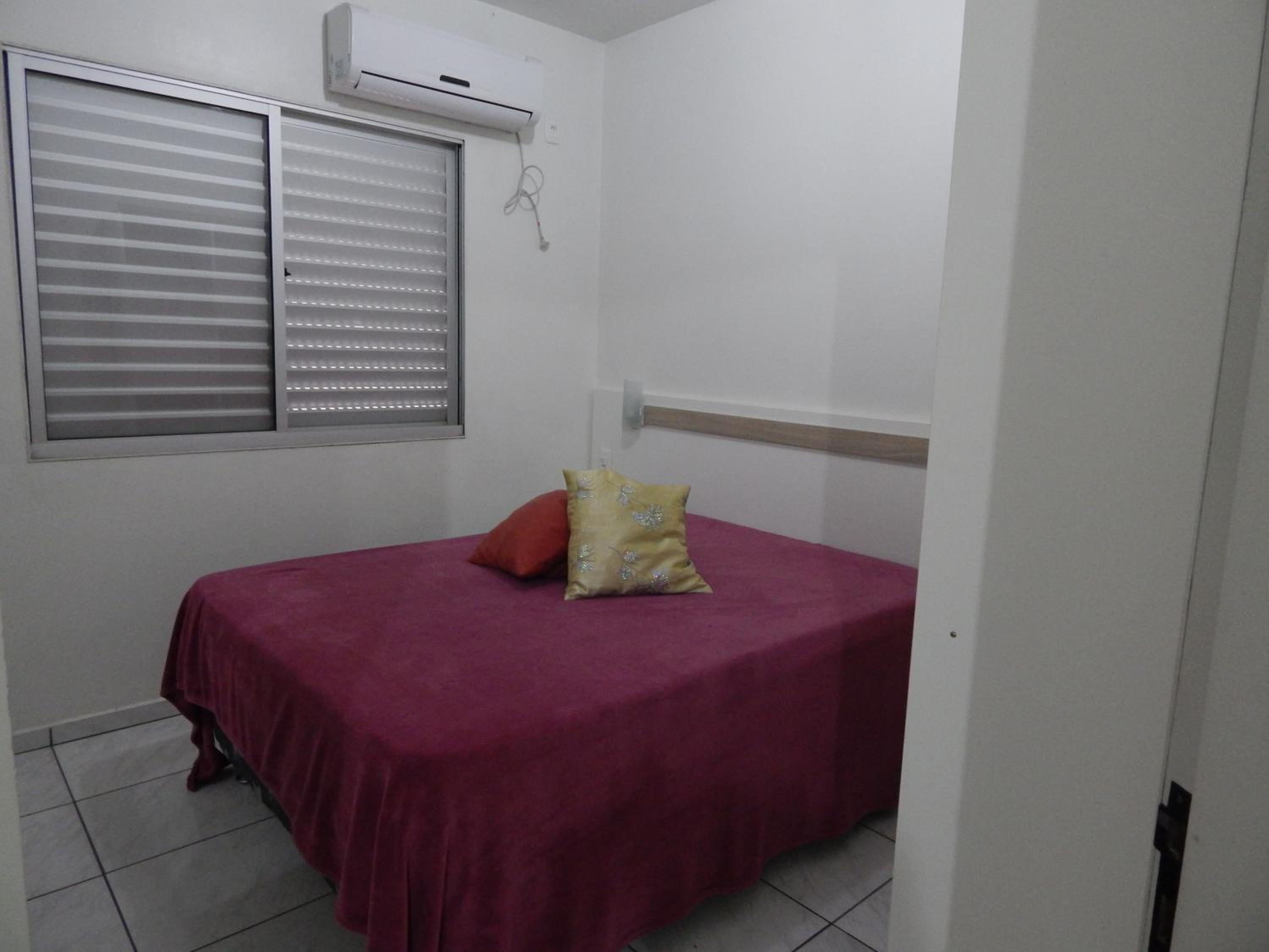 One-Bedroom Apartment - Photo 4