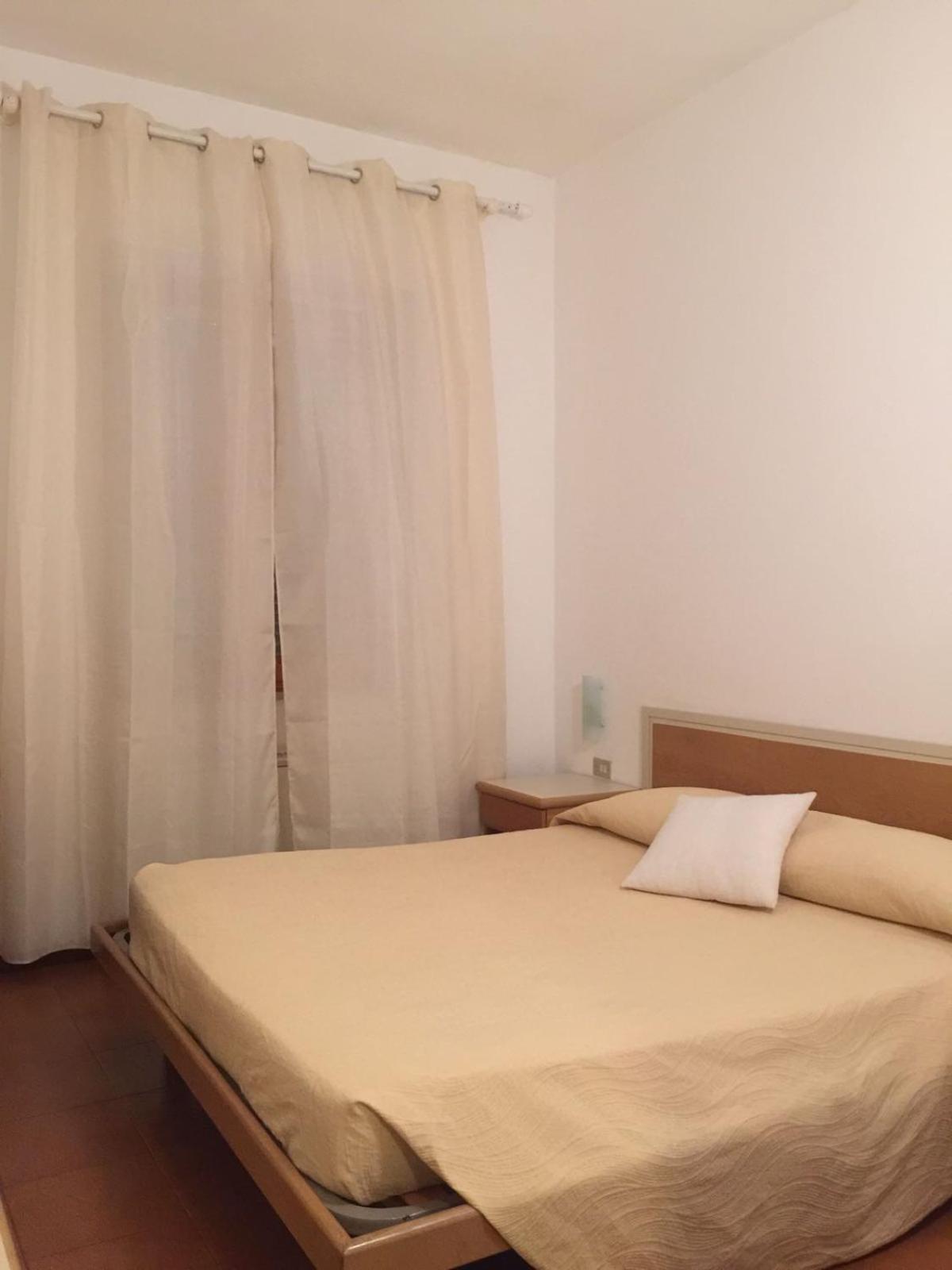 Double Room - Photo 5