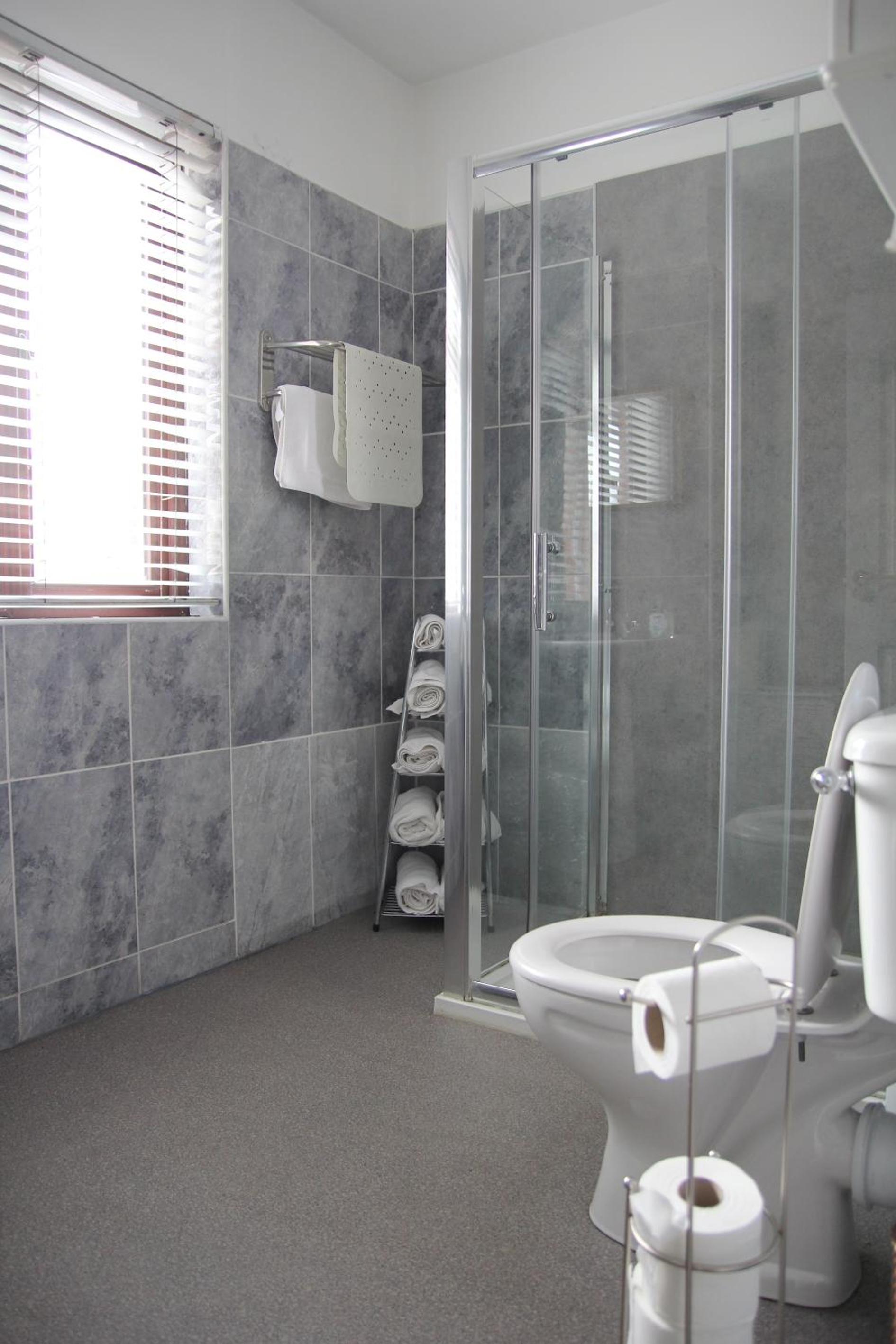 Double Room with Private Bathroom photo 2