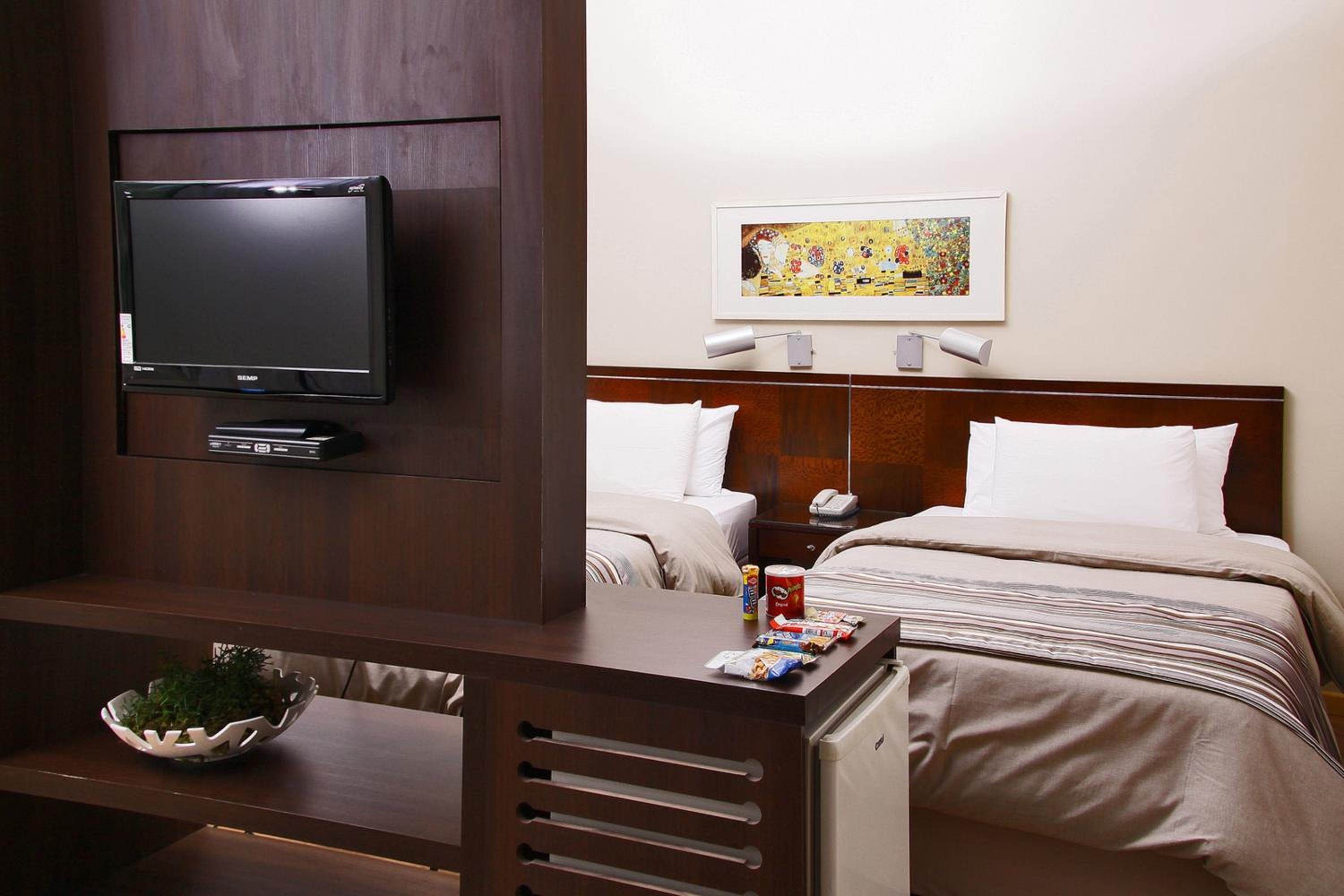 Piemonte Hotel — Deluxe Twin Room