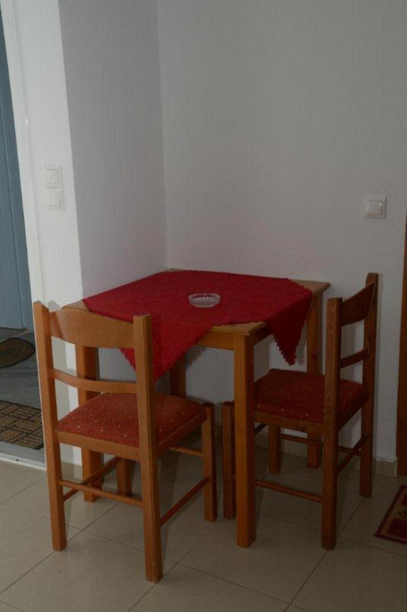 One-Bedroom Apartment (2 Adults + 2 Children) photo 3