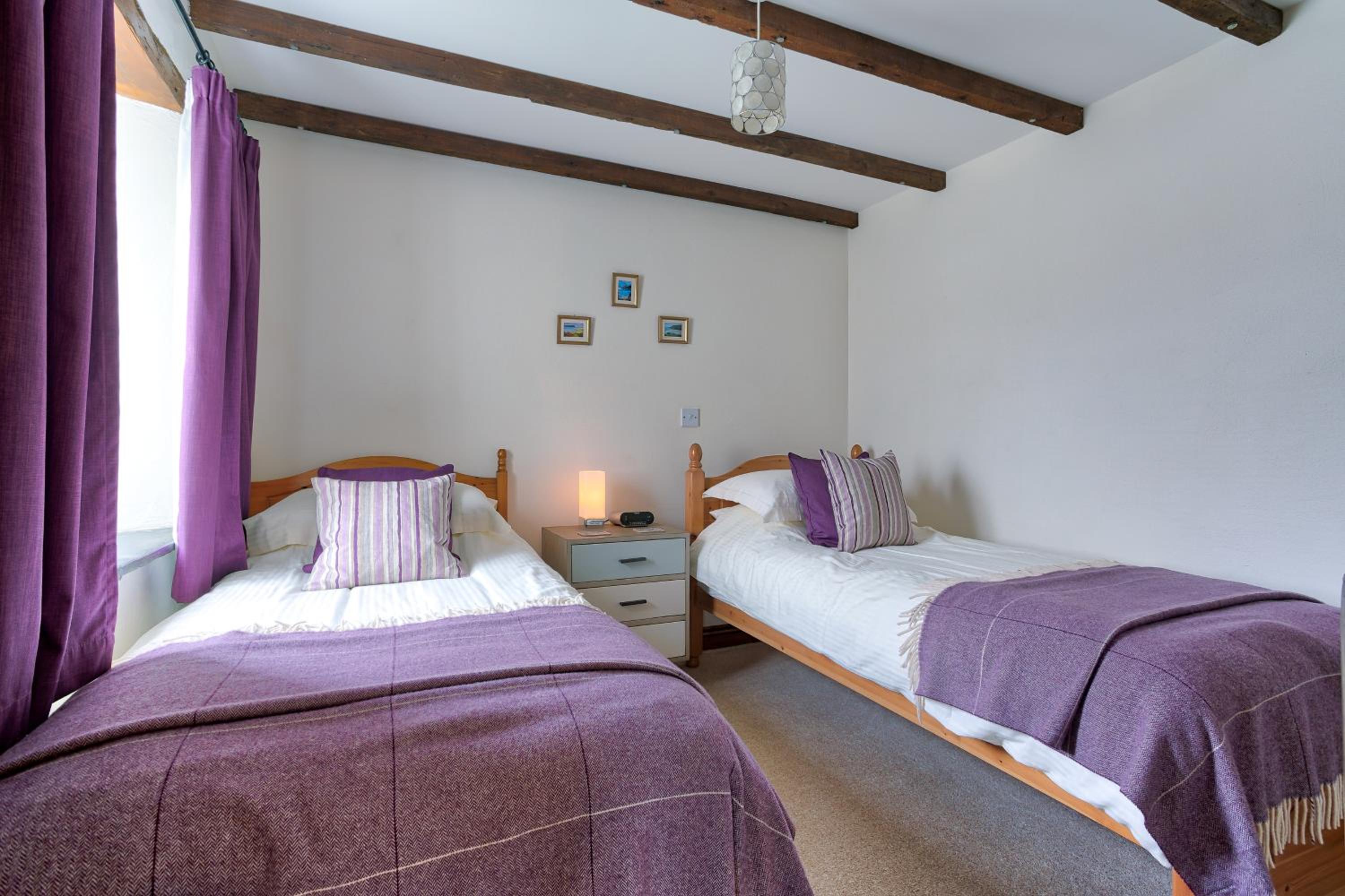 Cottage (6 Adults)