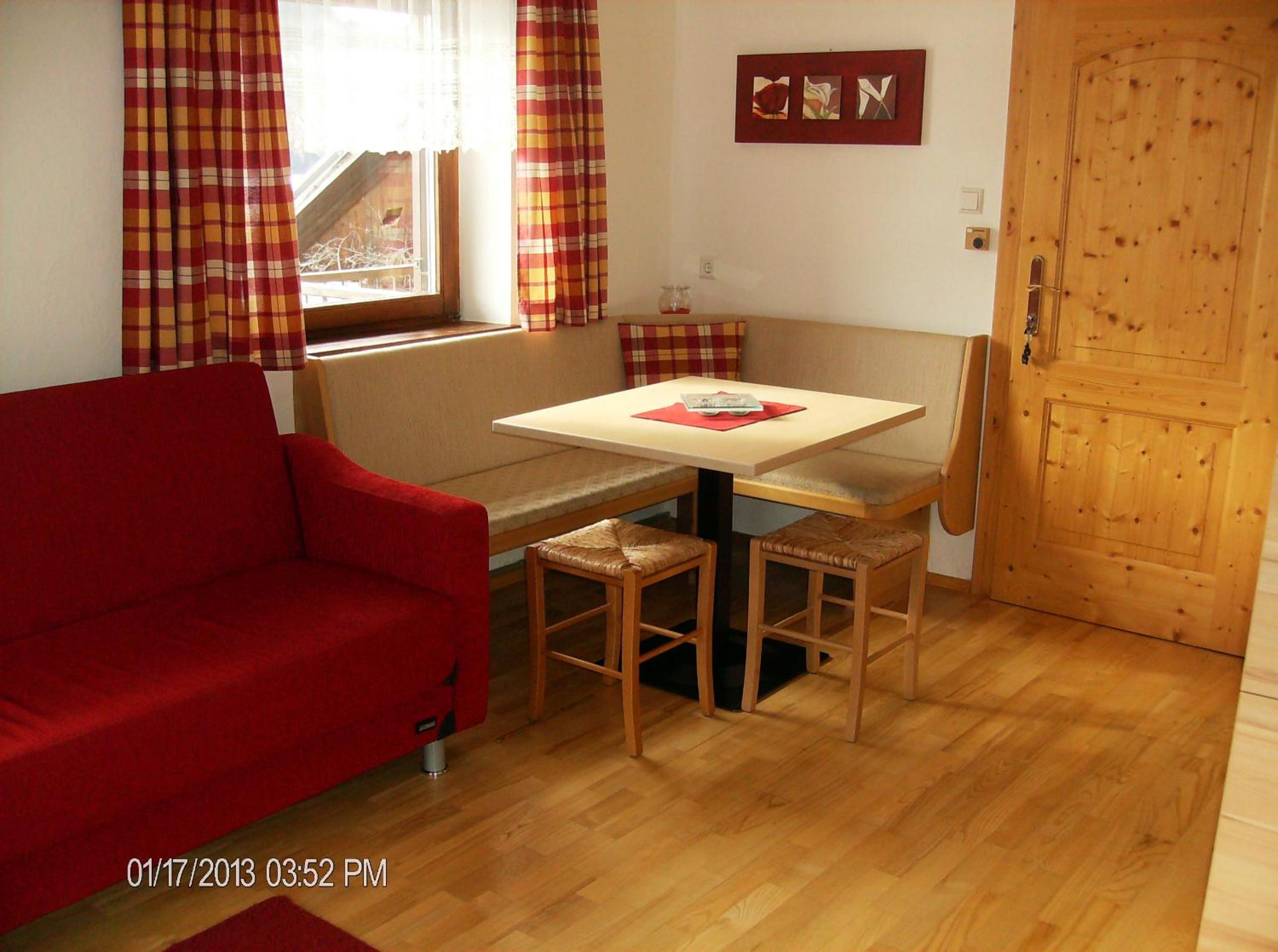 One-Bedroom Apartment photo 2