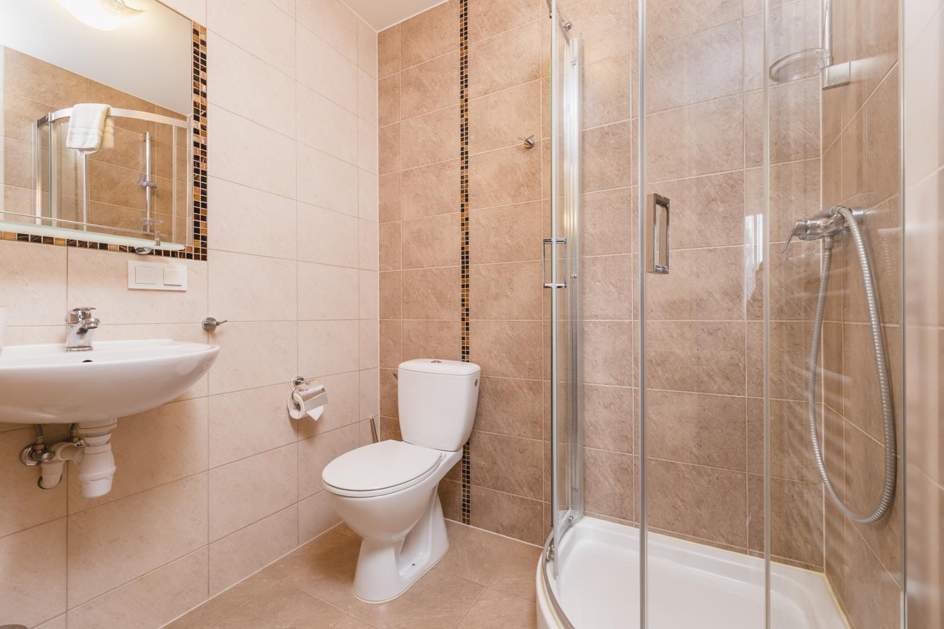 Basic Triple Room - Photo 4