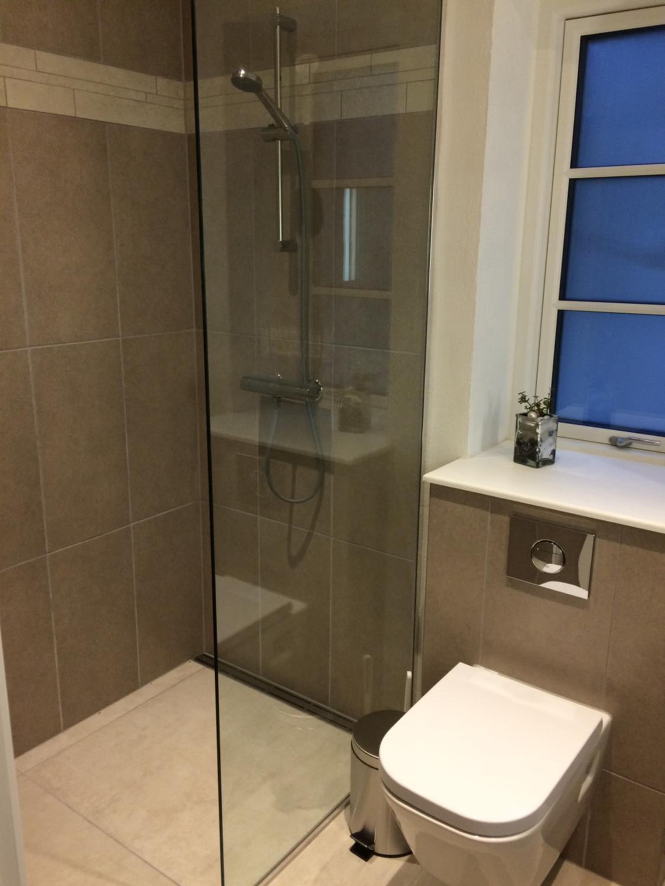Quadruple Room with Private Bathroom - Photo 2