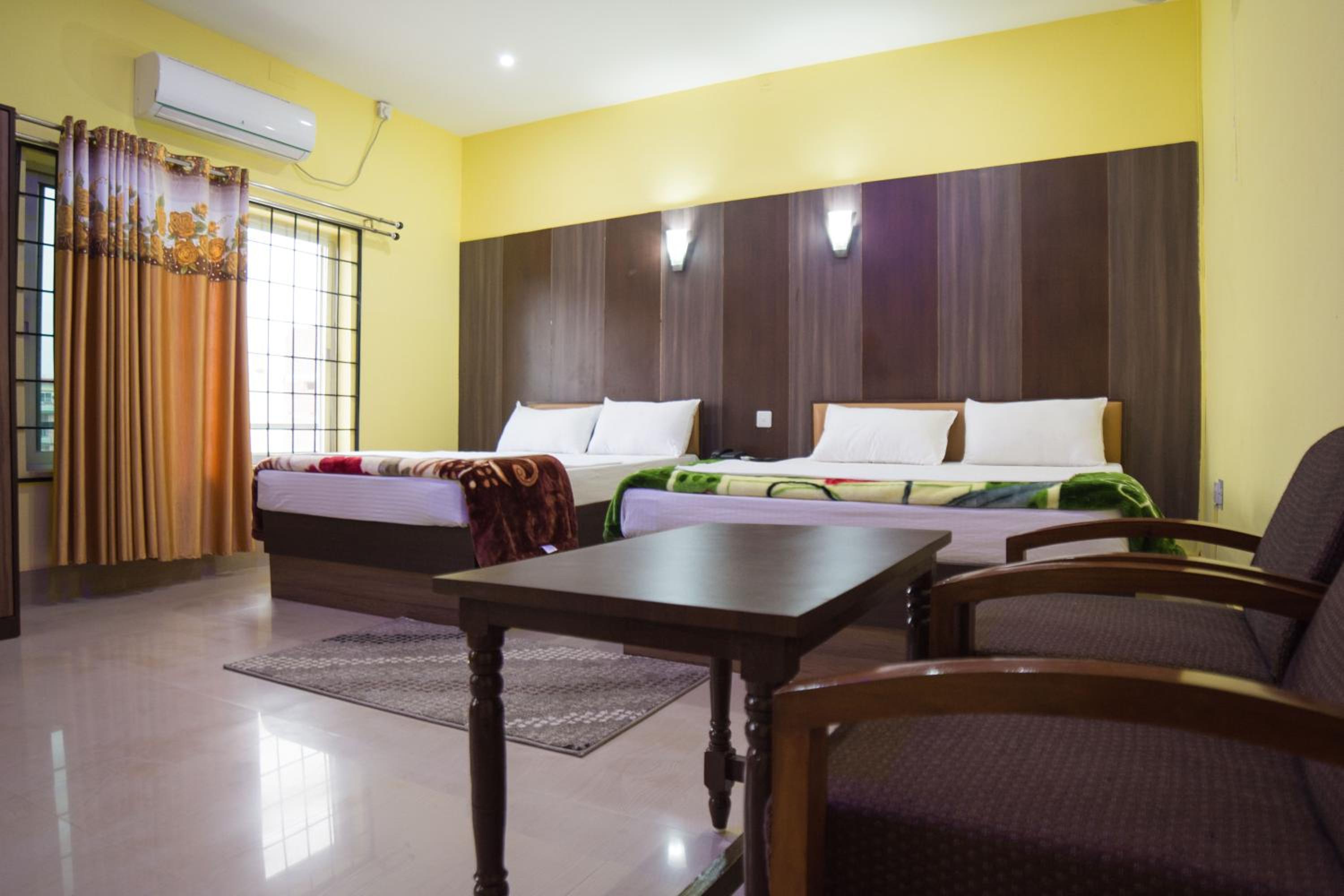 Deluxe Double Room with Bath photo 2