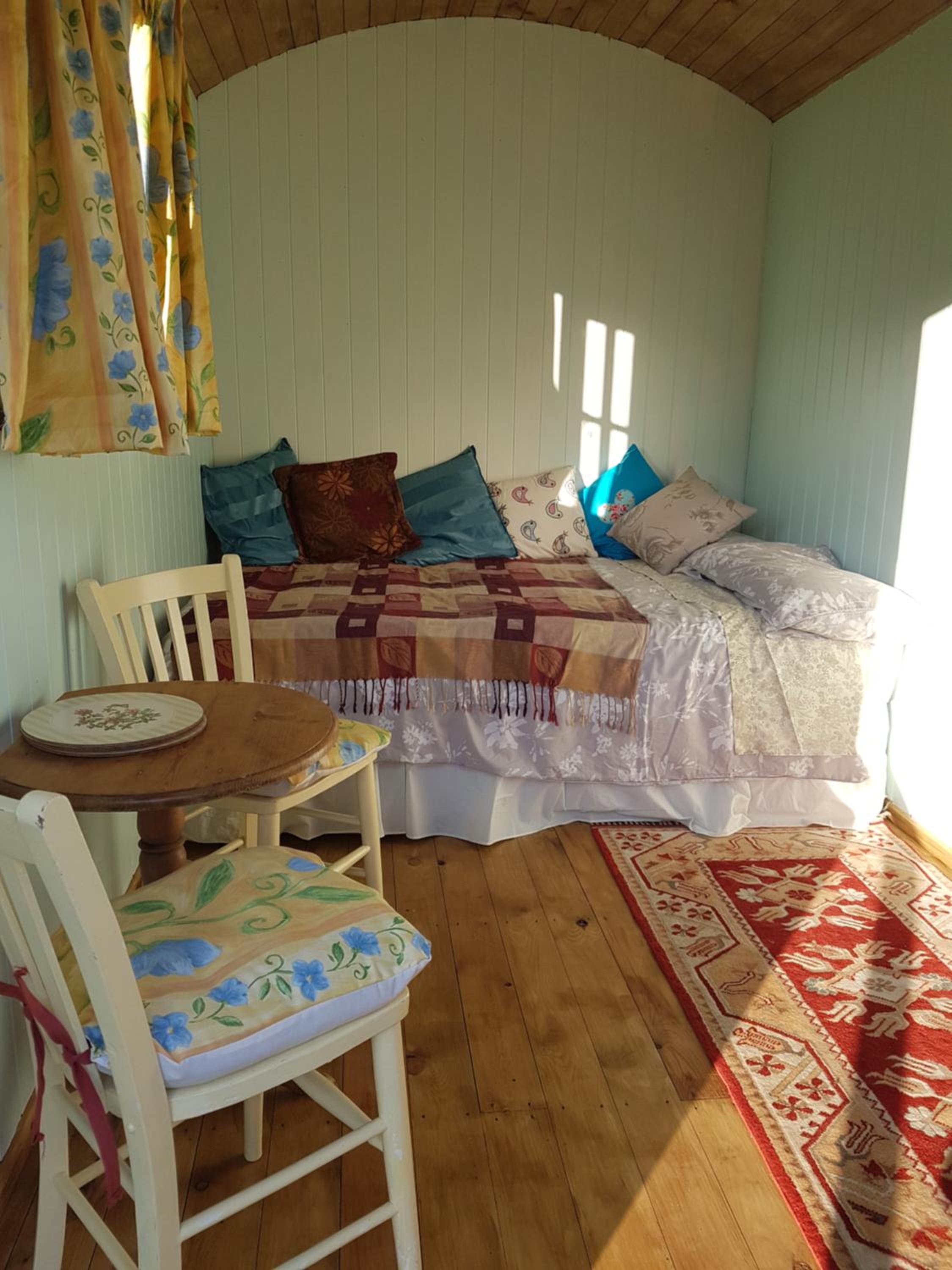 Double Room with Mountain View - Photo 1